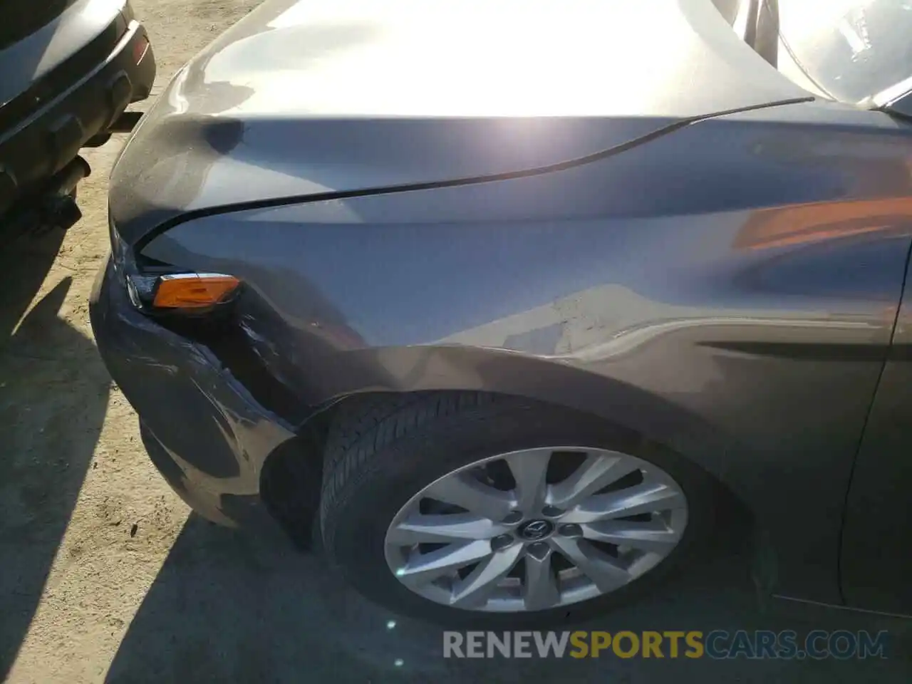 9 Photograph of a damaged car 4T1B11HK0KU779568 TOYOTA CAMRY 2019