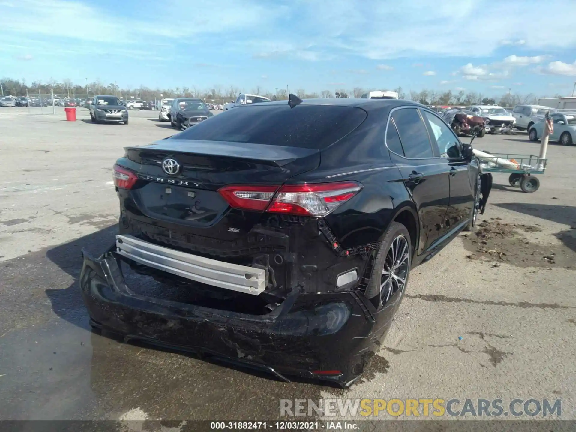 4 Фотография поврежденного автомобиля 4T1B11HK0KU779571 TOYOTA CAMRY 2019