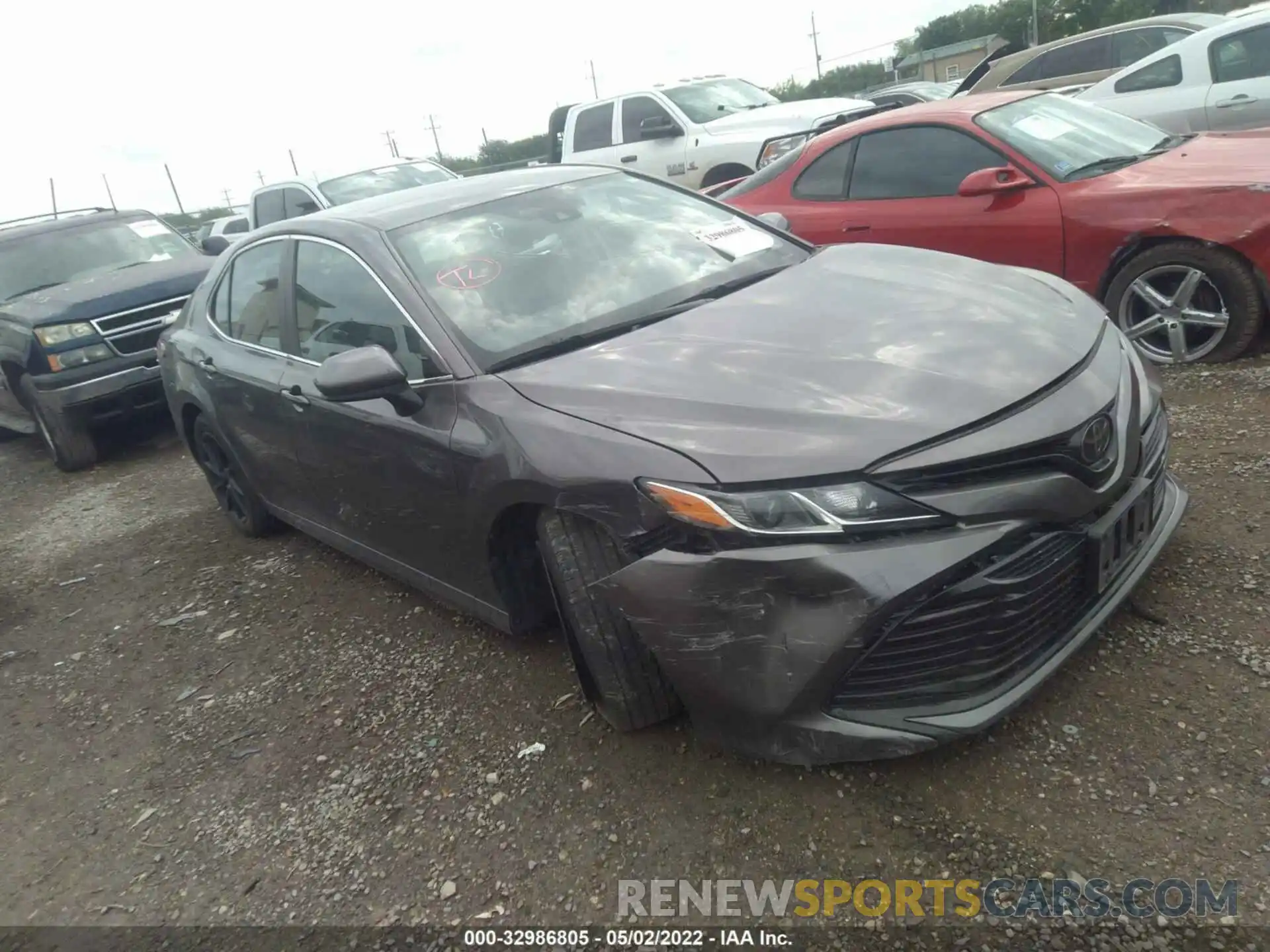 1 Photograph of a damaged car 4T1B11HK0KU781658 TOYOTA CAMRY 2019