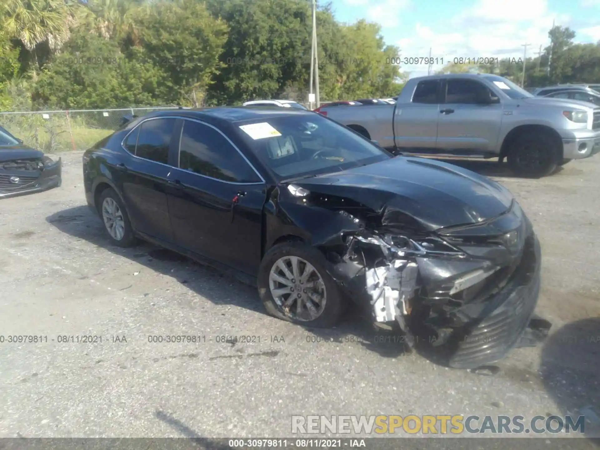 1 Photograph of a damaged car 4T1B11HK0KU783197 TOYOTA CAMRY 2019