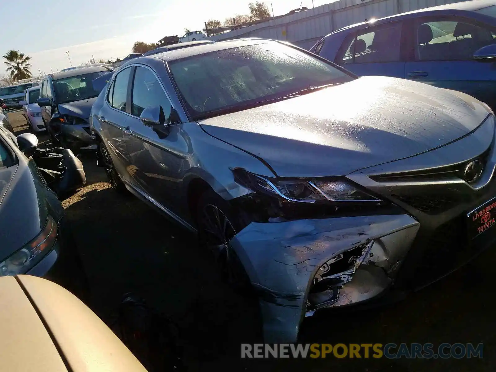 1 Photograph of a damaged car 4T1B11HK0KU783359 TOYOTA CAMRY 2019