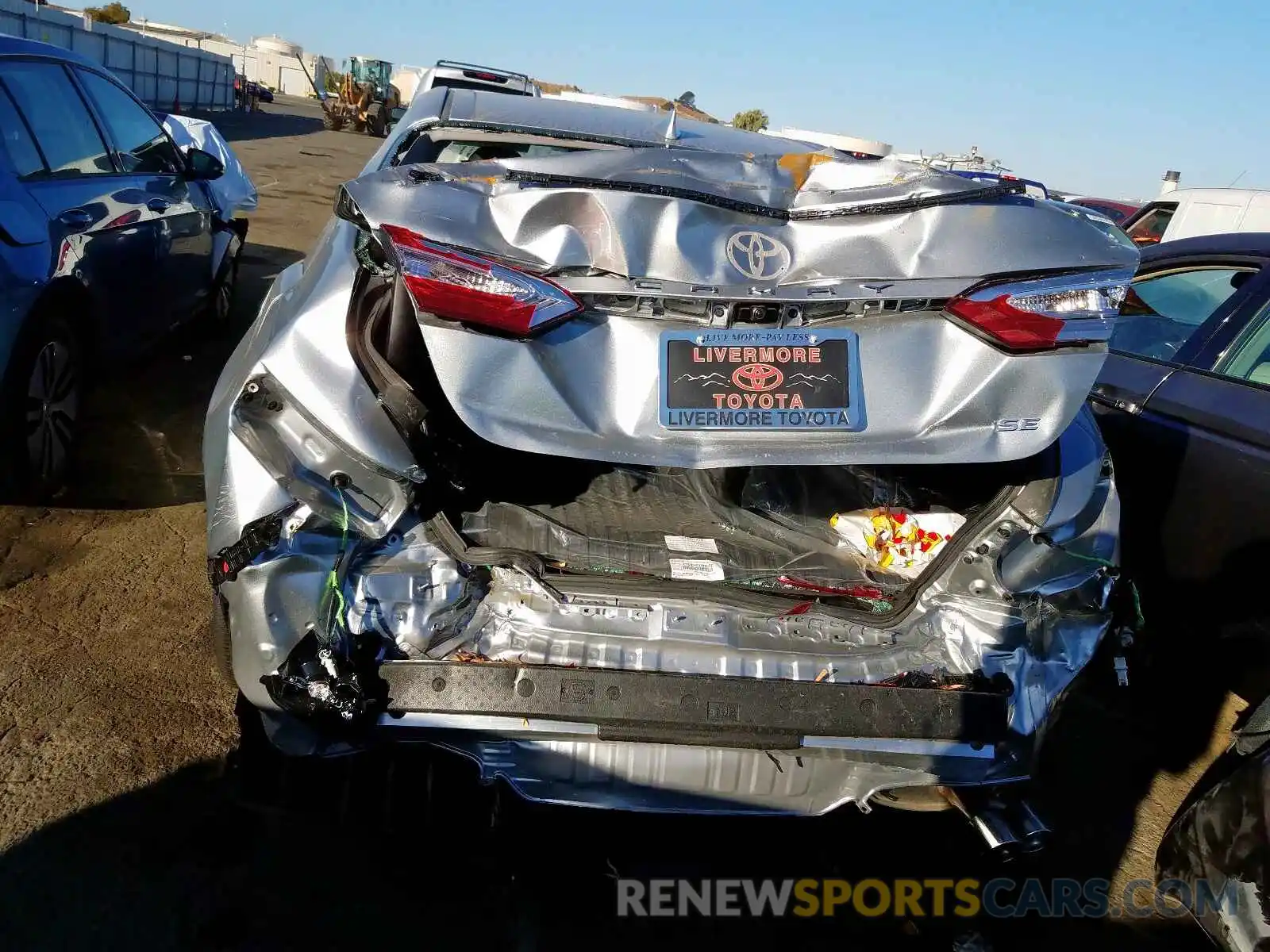 9 Photograph of a damaged car 4T1B11HK0KU783359 TOYOTA CAMRY 2019