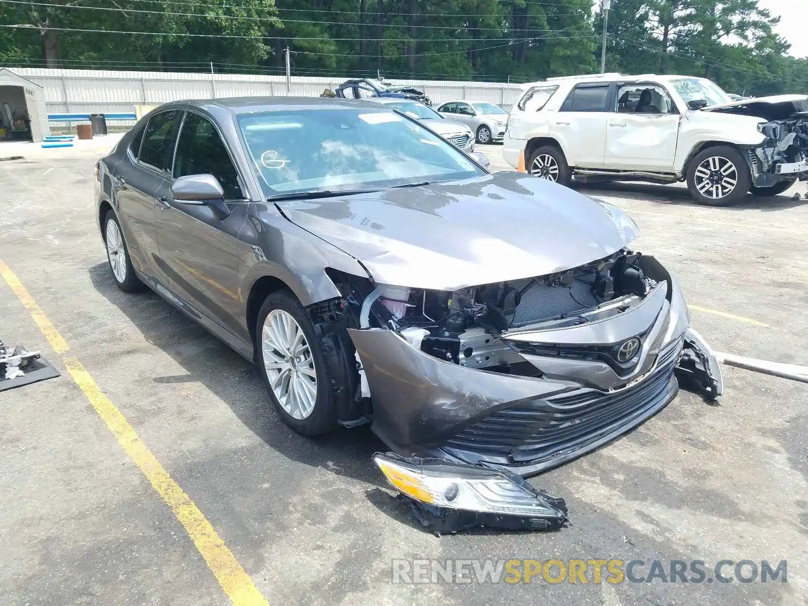 1 Photograph of a damaged car 4T1B11HK0KU784351 TOYOTA CAMRY 2019