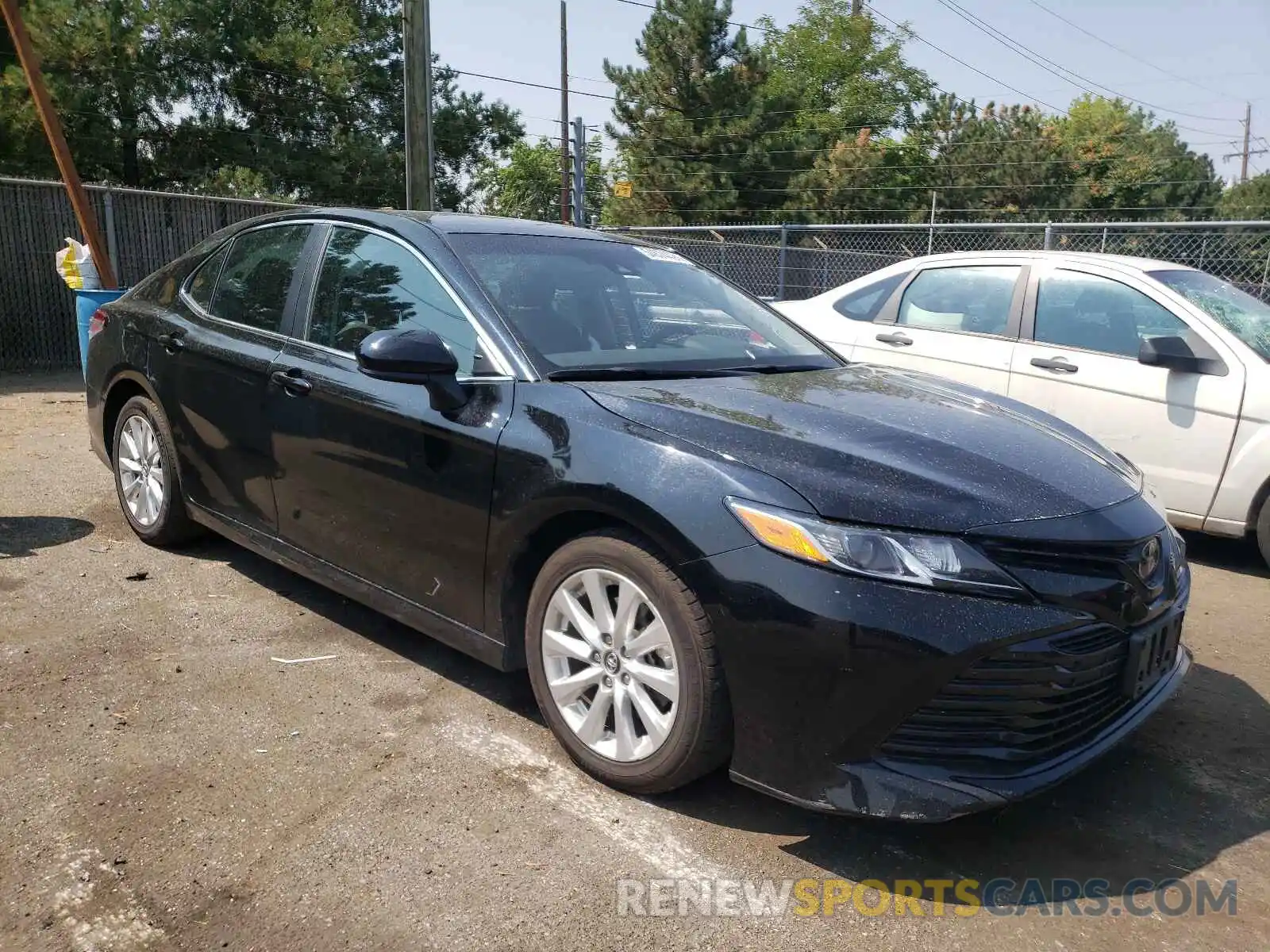 1 Photograph of a damaged car 4T1B11HK0KU786102 TOYOTA CAMRY 2019