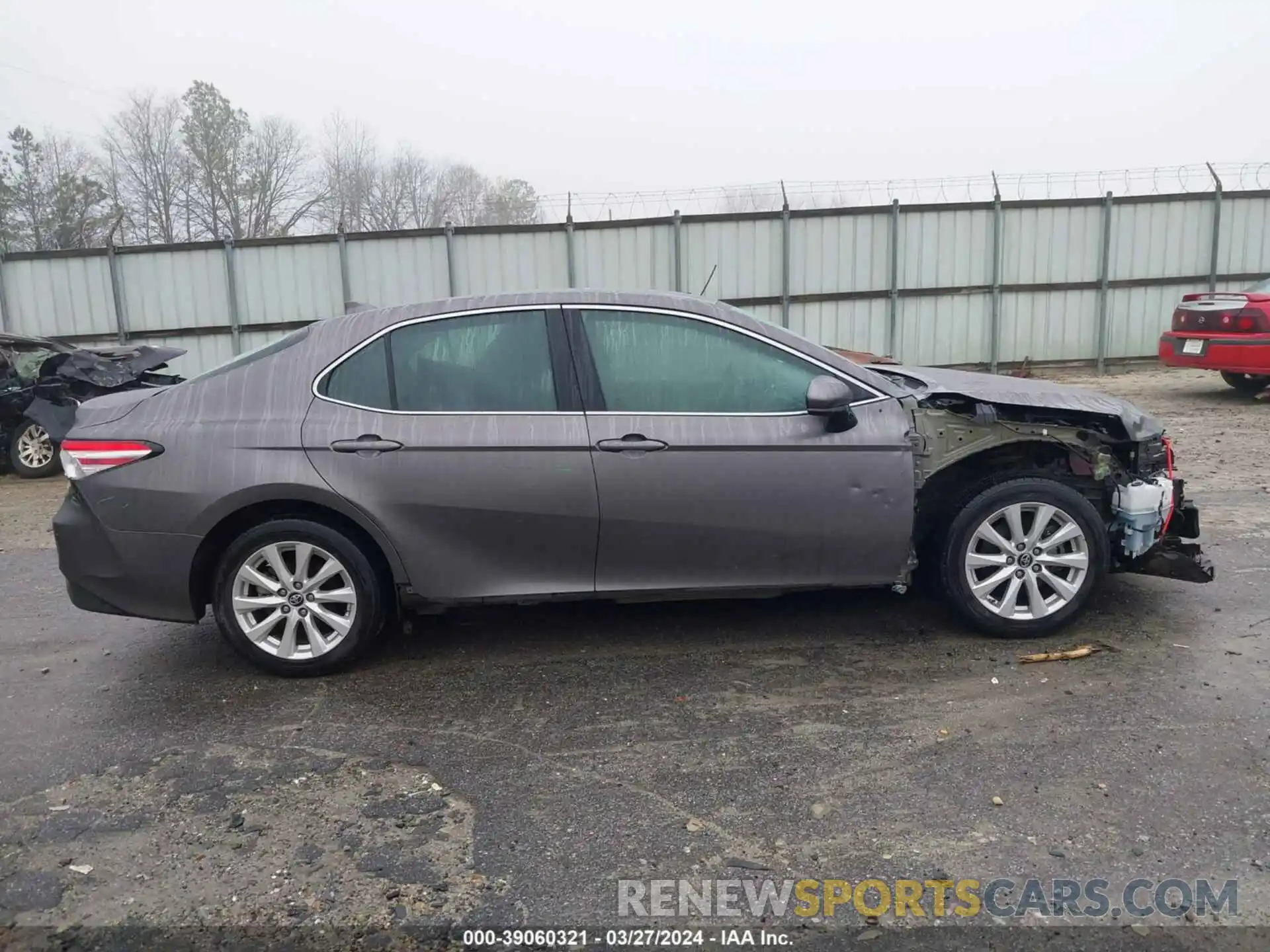 14 Photograph of a damaged car 4T1B11HK0KU786617 TOYOTA CAMRY 2019