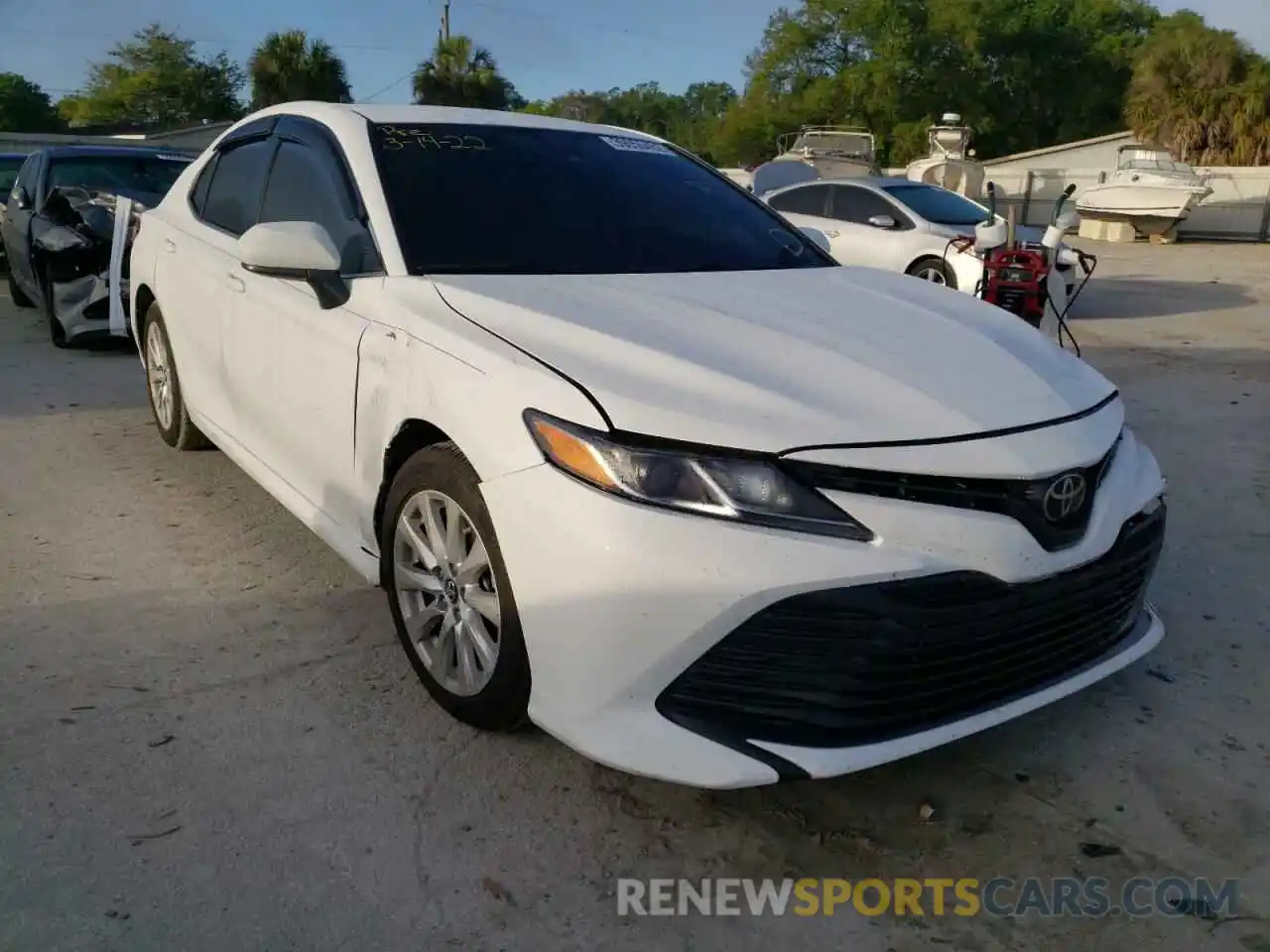 1 Photograph of a damaged car 4T1B11HK0KU787413 TOYOTA CAMRY 2019