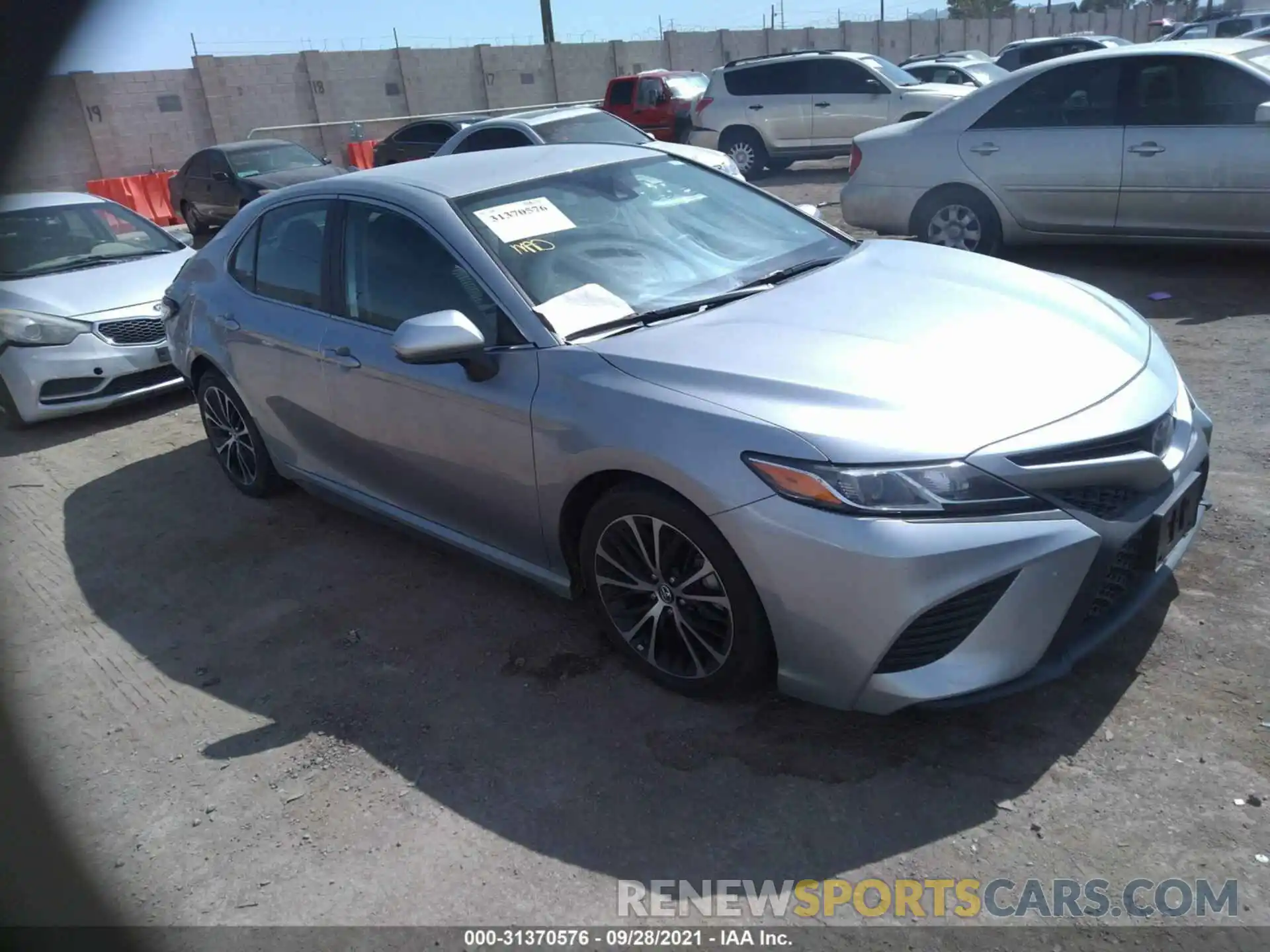 1 Photograph of a damaged car 4T1B11HK0KU788142 TOYOTA CAMRY 2019