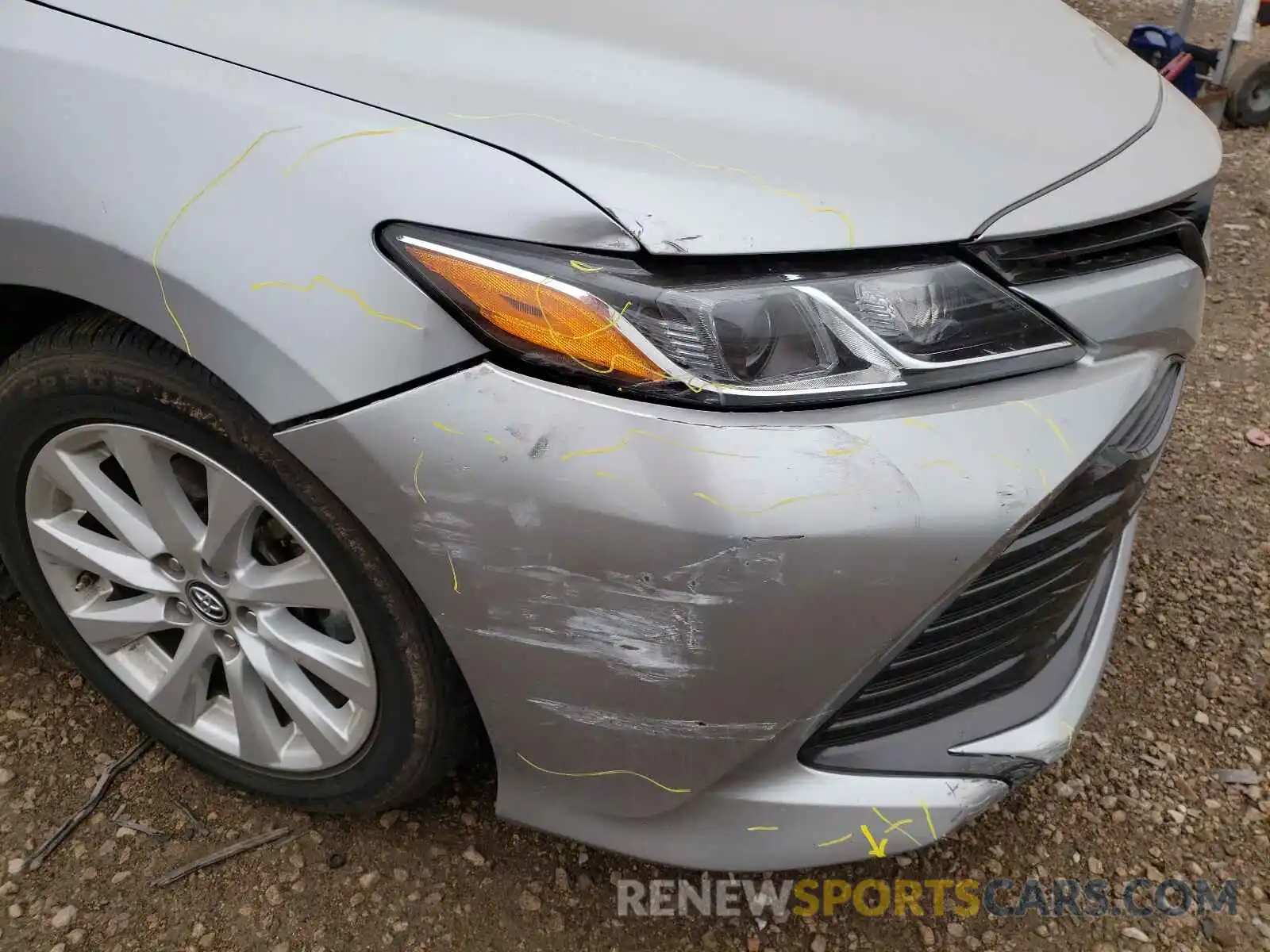 9 Photograph of a damaged car 4T1B11HK0KU788514 TOYOTA CAMRY 2019