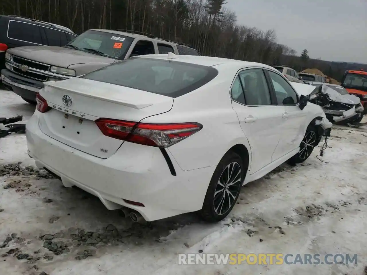 4 Photograph of a damaged car 4T1B11HK0KU788643 TOYOTA CAMRY 2019