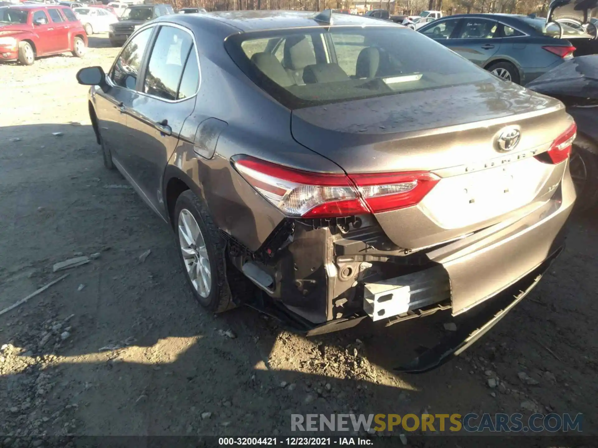 6 Photograph of a damaged car 4T1B11HK0KU790716 TOYOTA CAMRY 2019