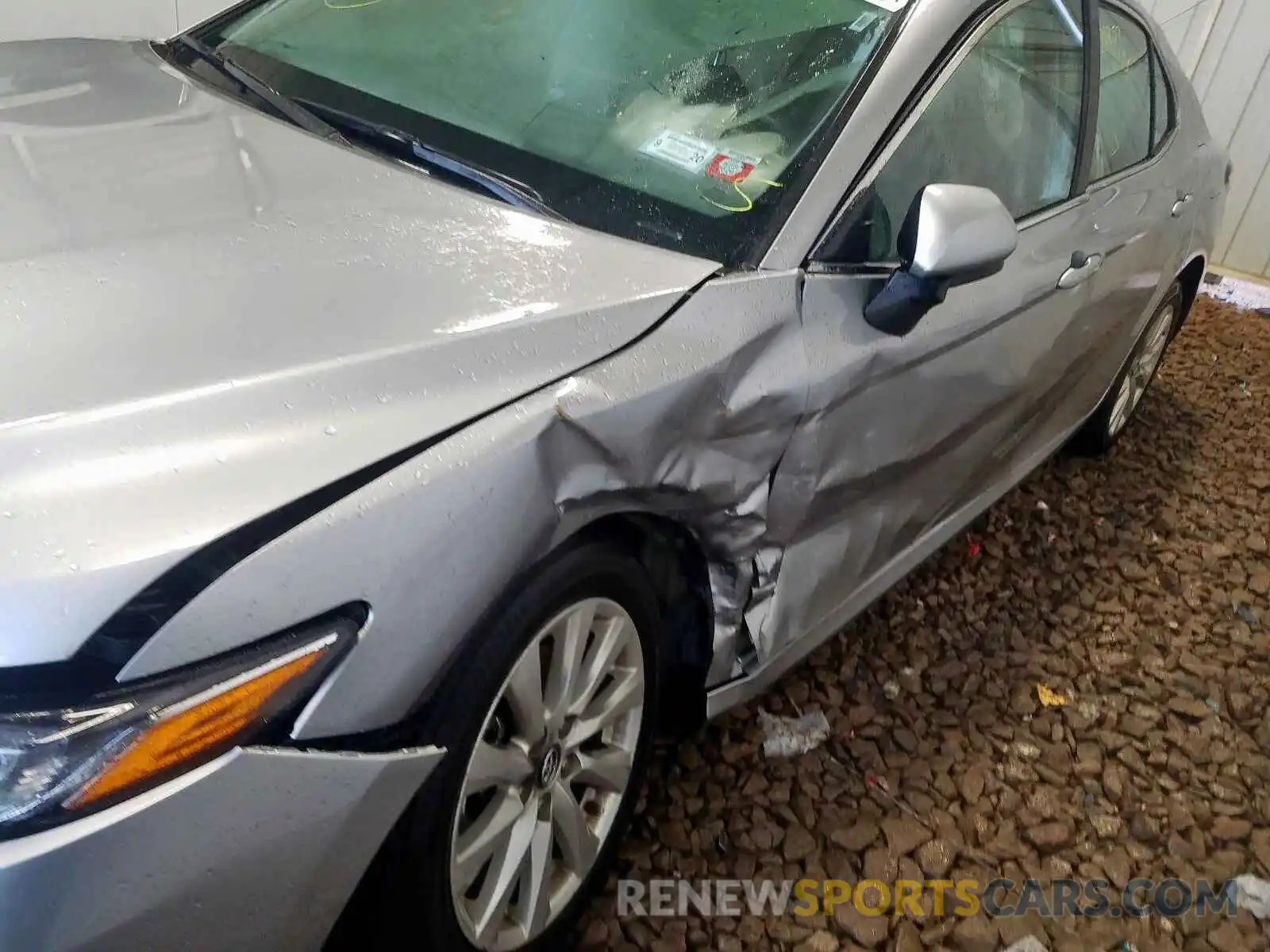 9 Photograph of a damaged car 4T1B11HK0KU792370 TOYOTA CAMRY 2019