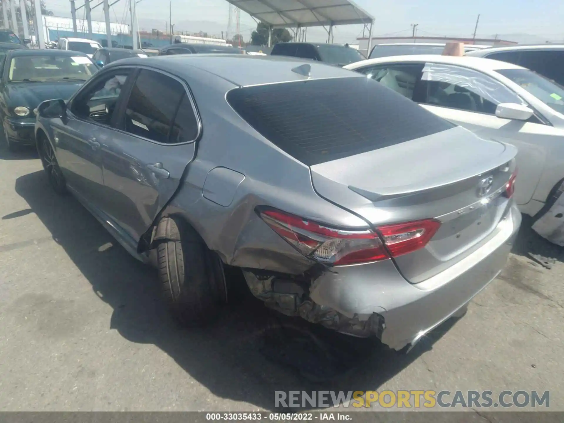 3 Photograph of a damaged car 4T1B11HK0KU792482 TOYOTA CAMRY 2019