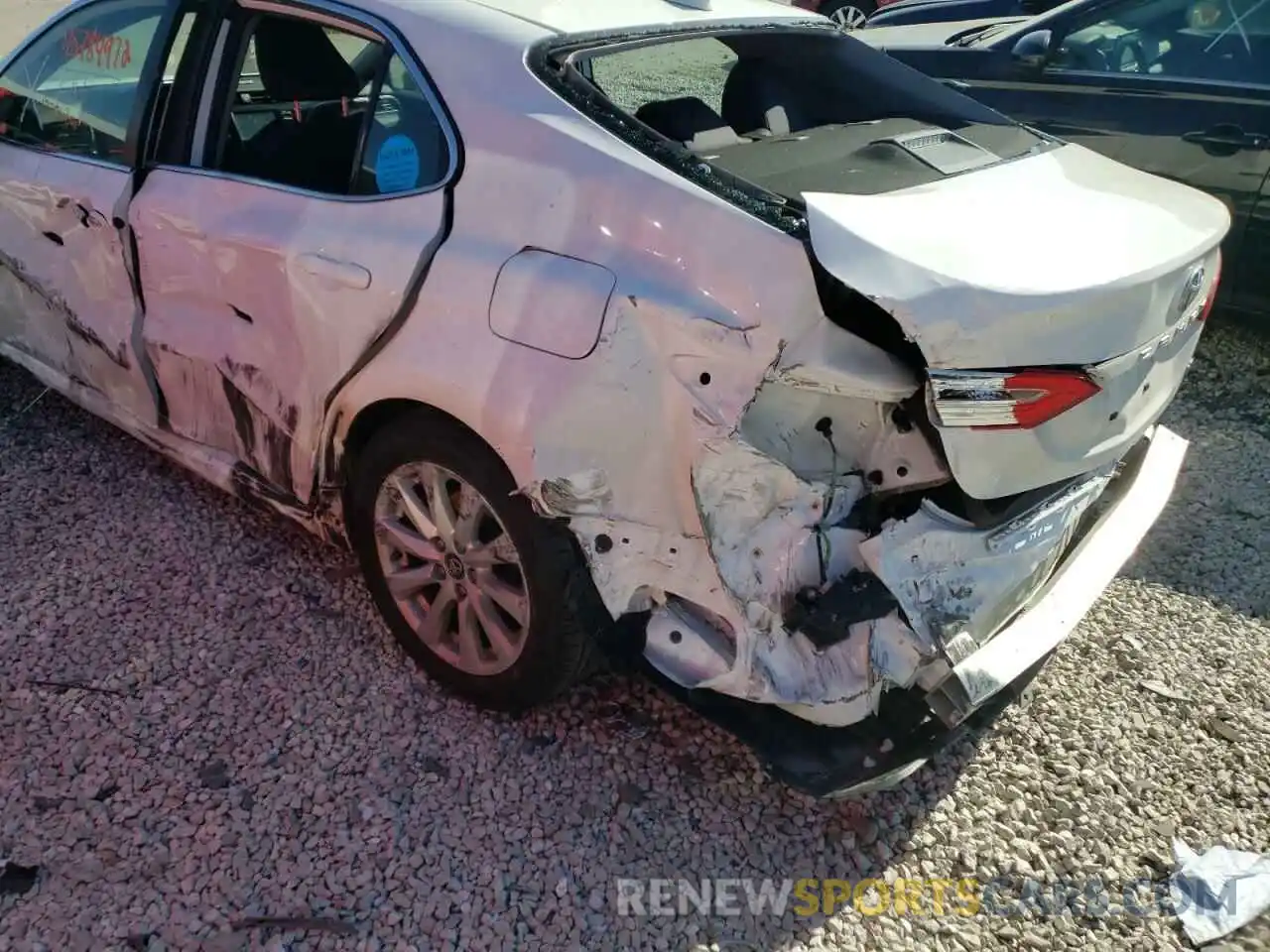 9 Photograph of a damaged car 4T1B11HK0KU793289 TOYOTA CAMRY 2019