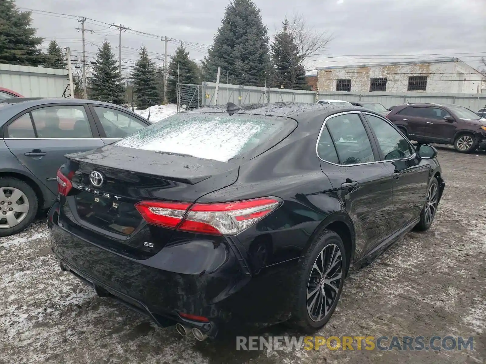 4 Photograph of a damaged car 4T1B11HK0KU793406 TOYOTA CAMRY 2019