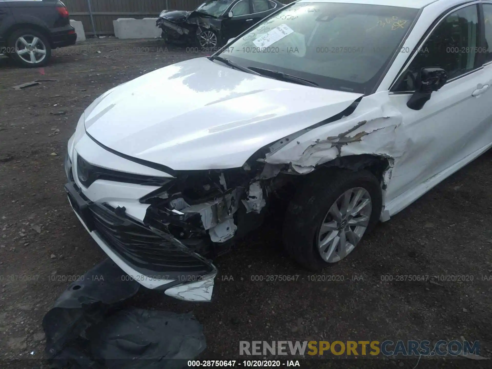 6 Photograph of a damaged car 4T1B11HK0KU795107 TOYOTA CAMRY 2019