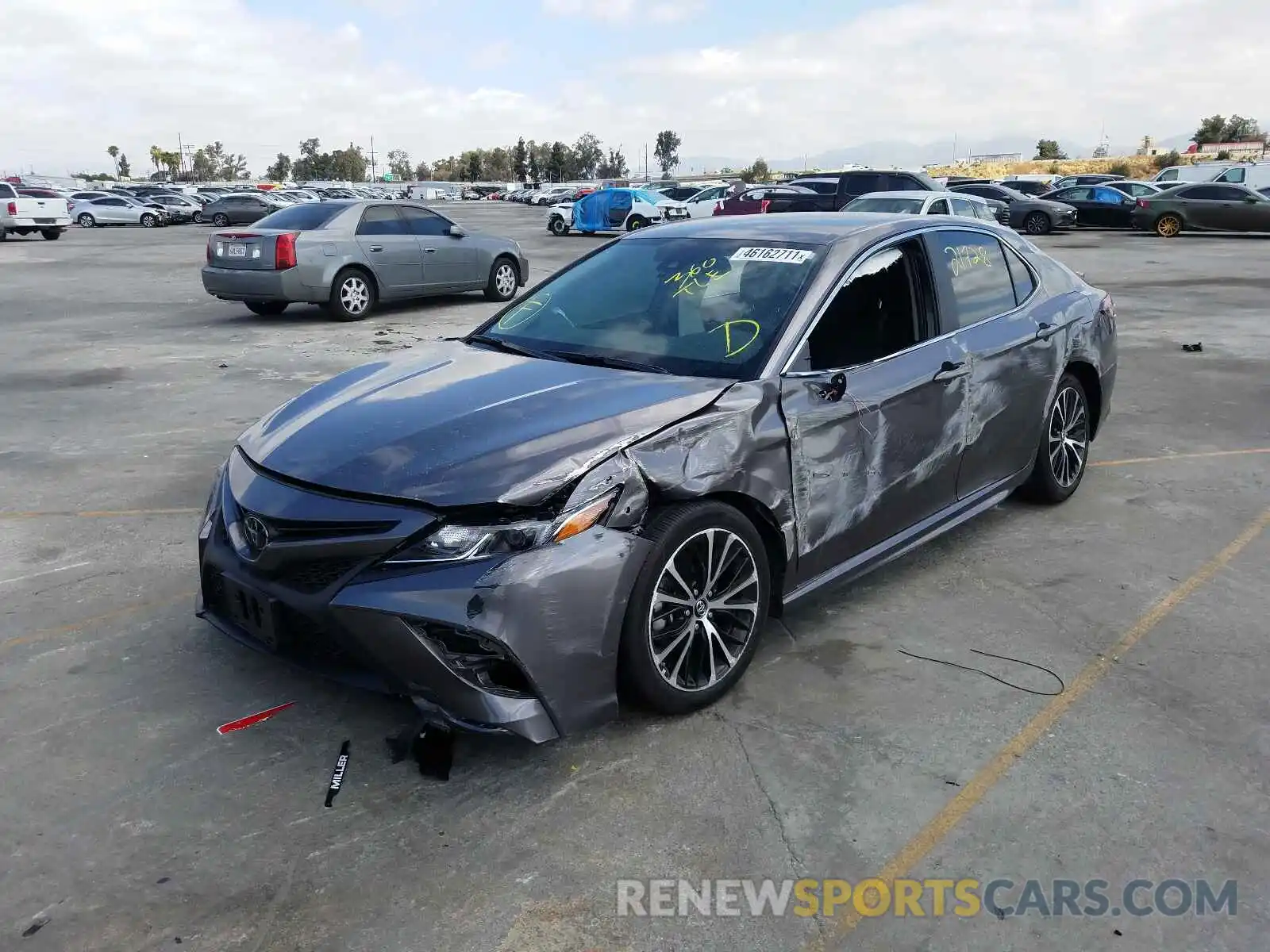 2 Photograph of a damaged car 4T1B11HK0KU798072 TOYOTA CAMRY 2019