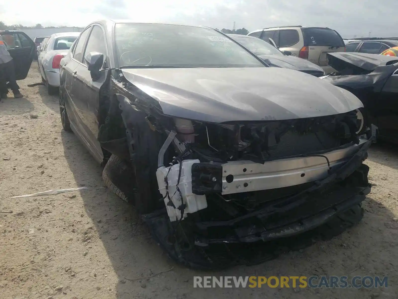 1 Photograph of a damaged car 4T1B11HK0KU798802 TOYOTA CAMRY 2019