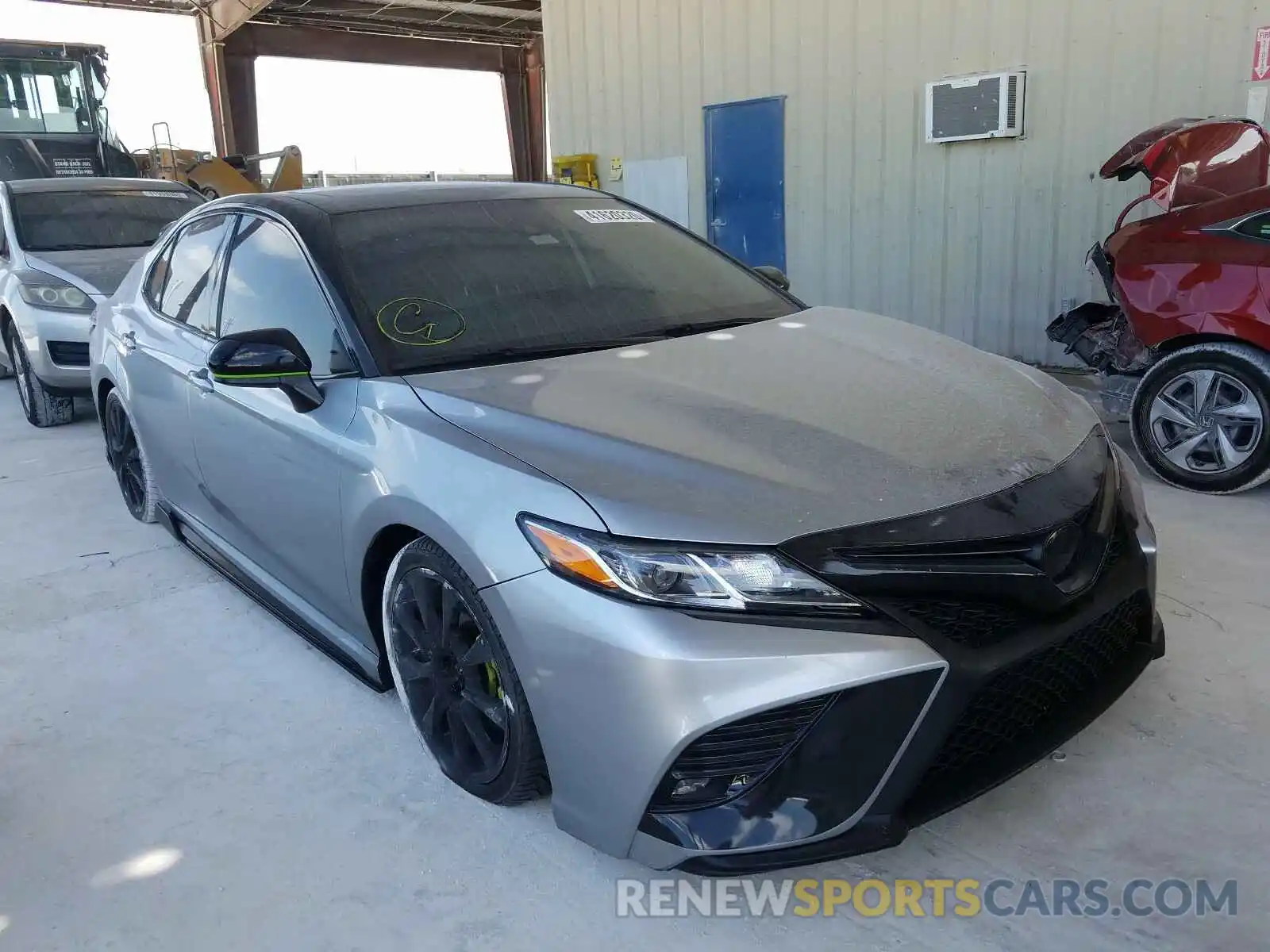 1 Photograph of a damaged car 4T1B11HK0KU801312 TOYOTA CAMRY 2019