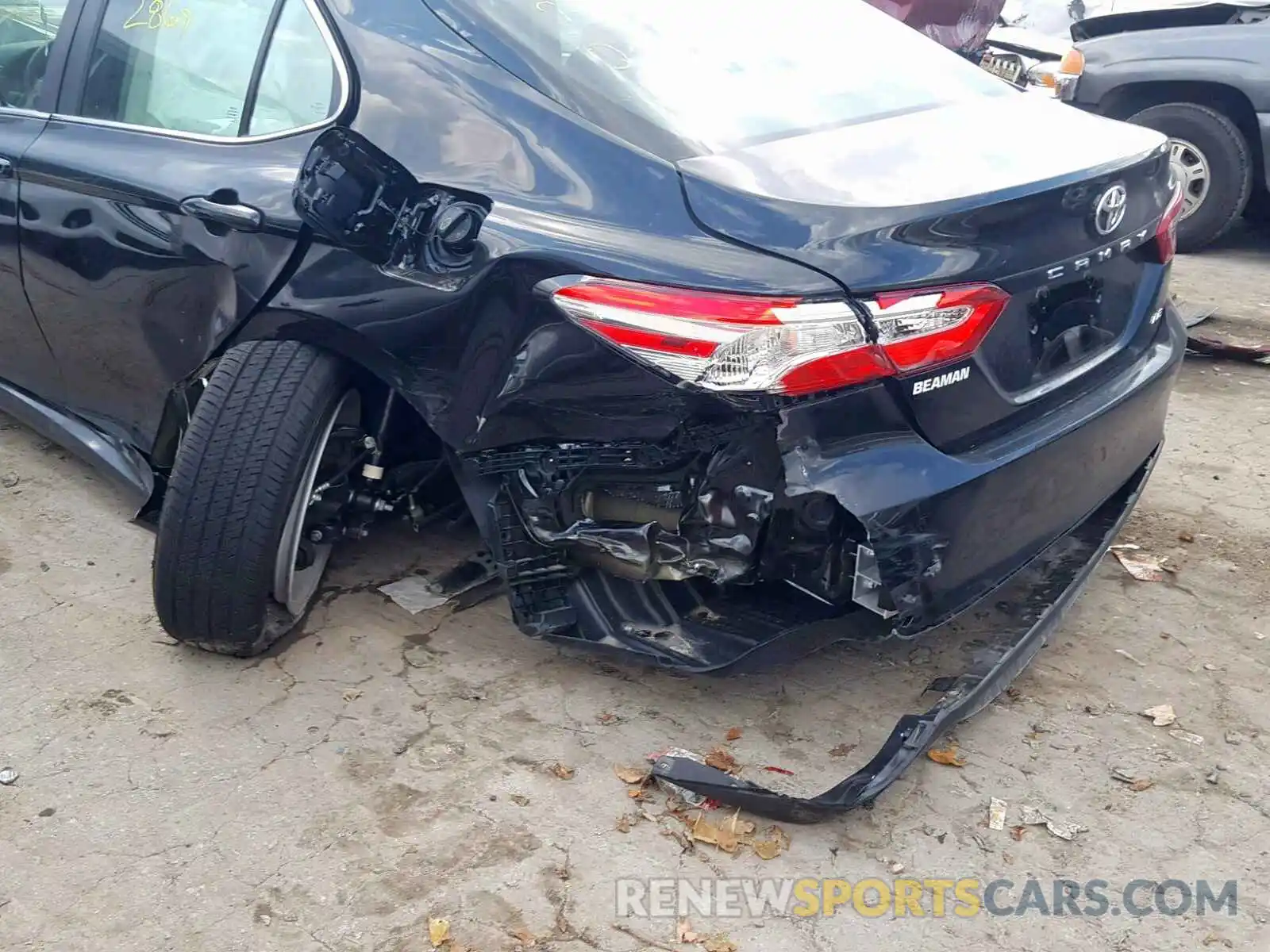 9 Photograph of a damaged car 4T1B11HK0KU802539 TOYOTA CAMRY 2019