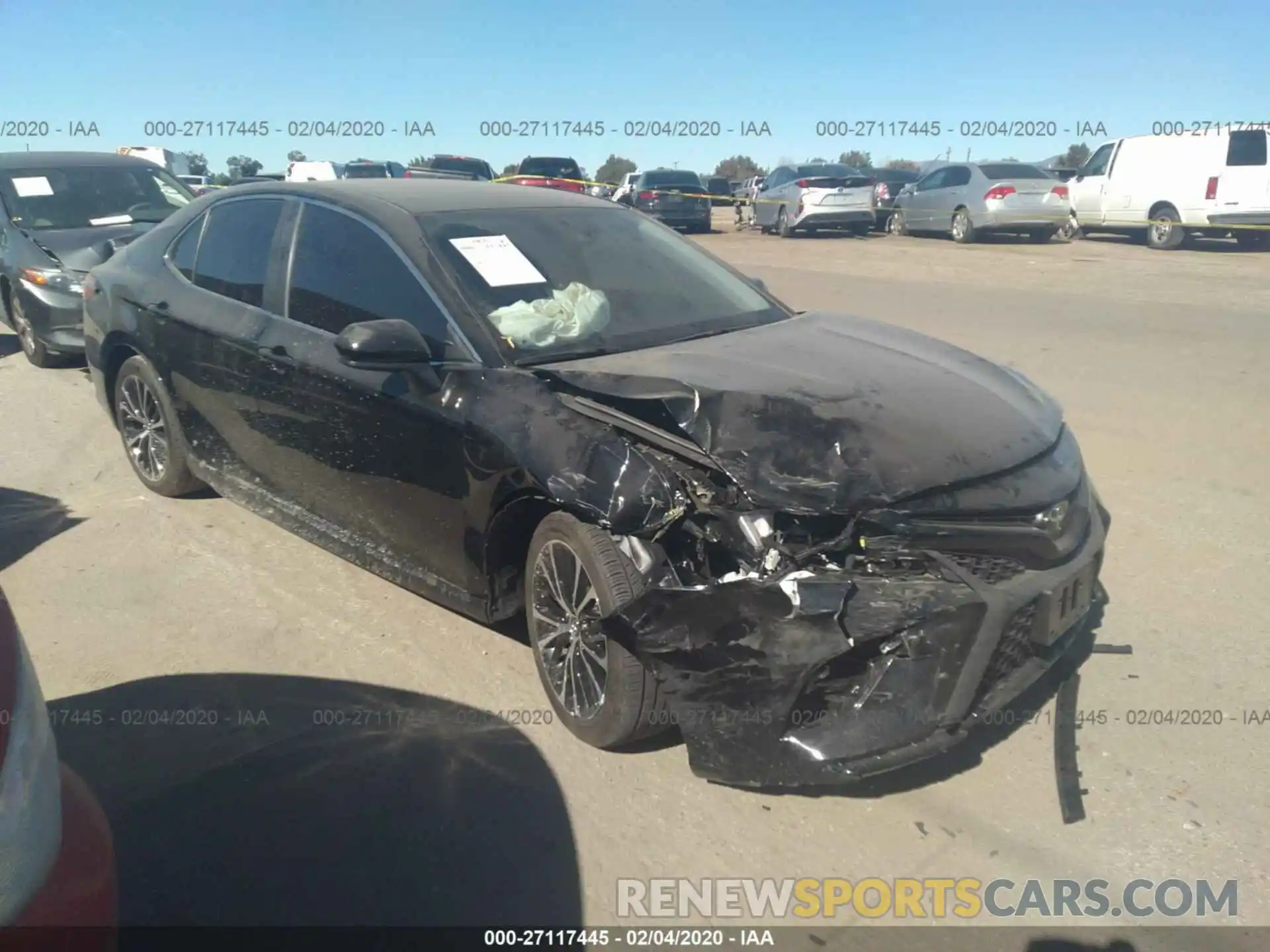 1 Photograph of a damaged car 4T1B11HK0KU803349 TOYOTA CAMRY 2019