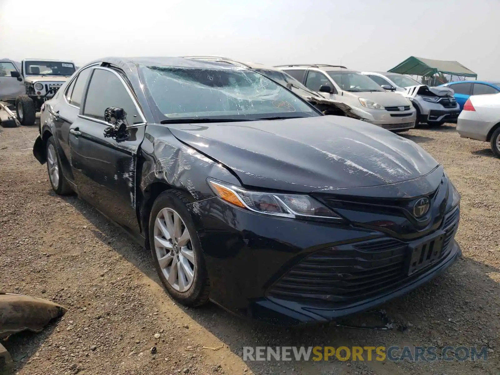 1 Photograph of a damaged car 4T1B11HK0KU805084 TOYOTA CAMRY 2019