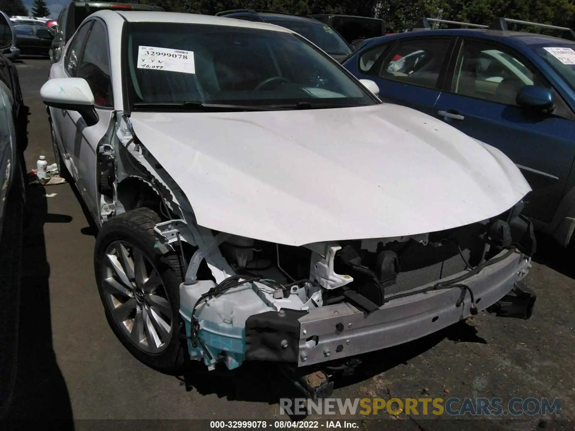 1 Photograph of a damaged car 4T1B11HK0KU808423 TOYOTA CAMRY 2019