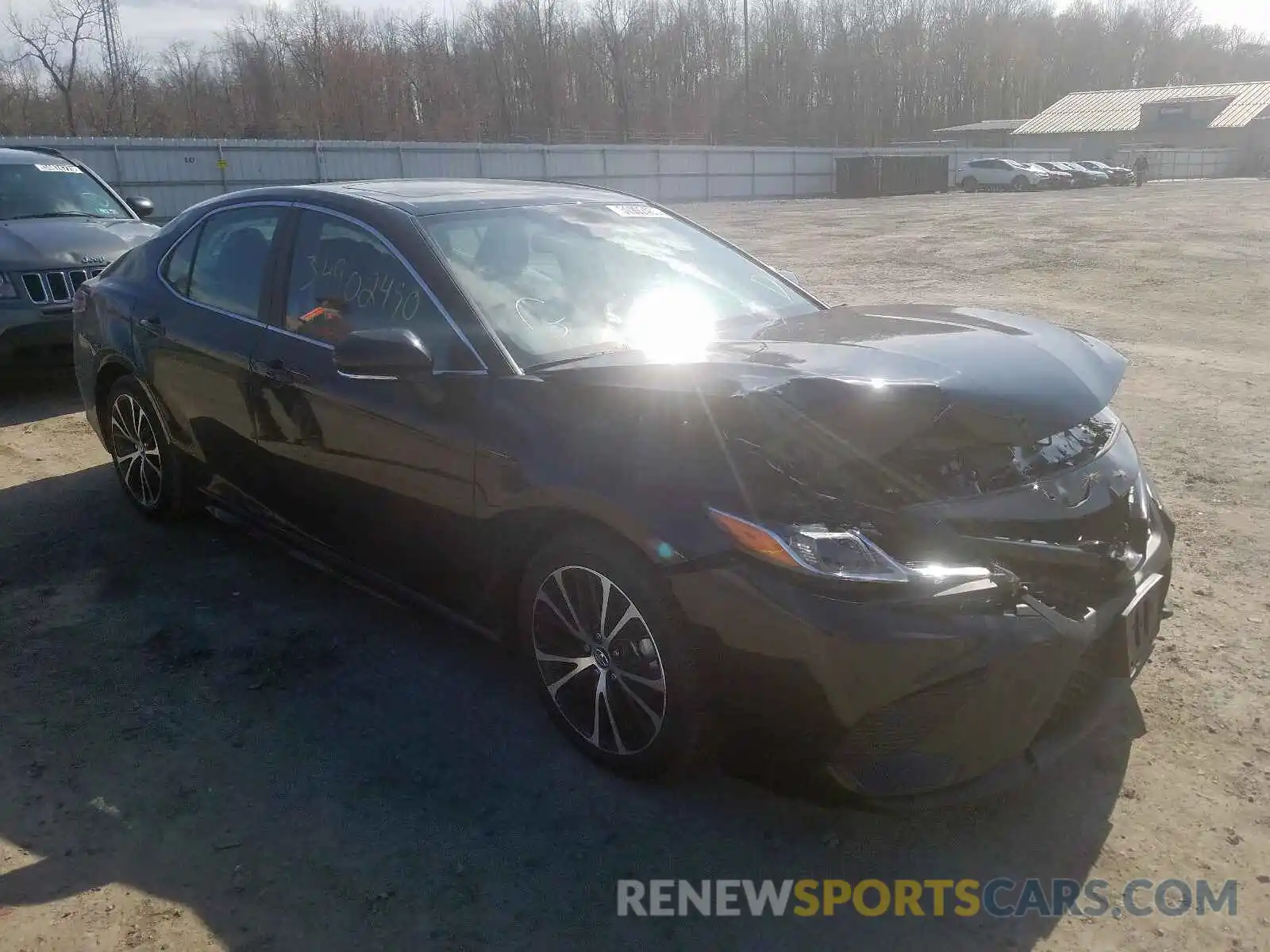 1 Photograph of a damaged car 4T1B11HK0KU808888 TOYOTA CAMRY 2019