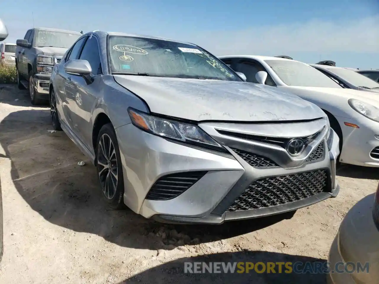 1 Photograph of a damaged car 4T1B11HK0KU808891 TOYOTA CAMRY 2019