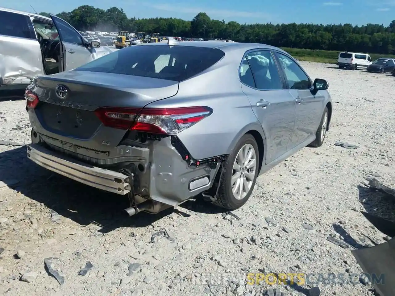 4 Photograph of a damaged car 4T1B11HK0KU809006 TOYOTA CAMRY 2019