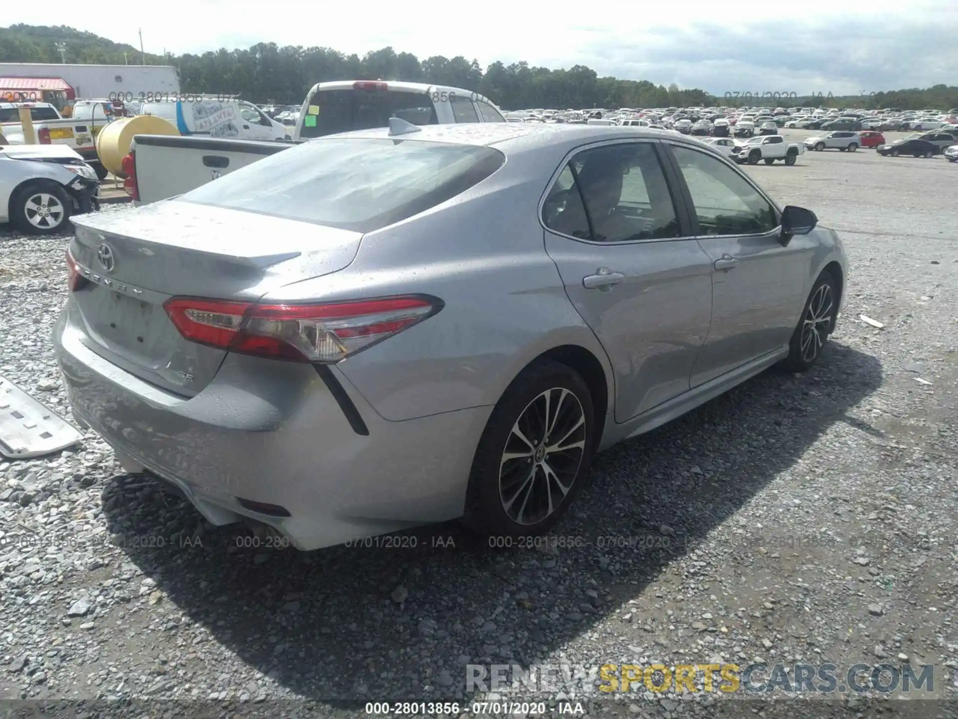 4 Photograph of a damaged car 4T1B11HK0KU810009 TOYOTA CAMRY 2019