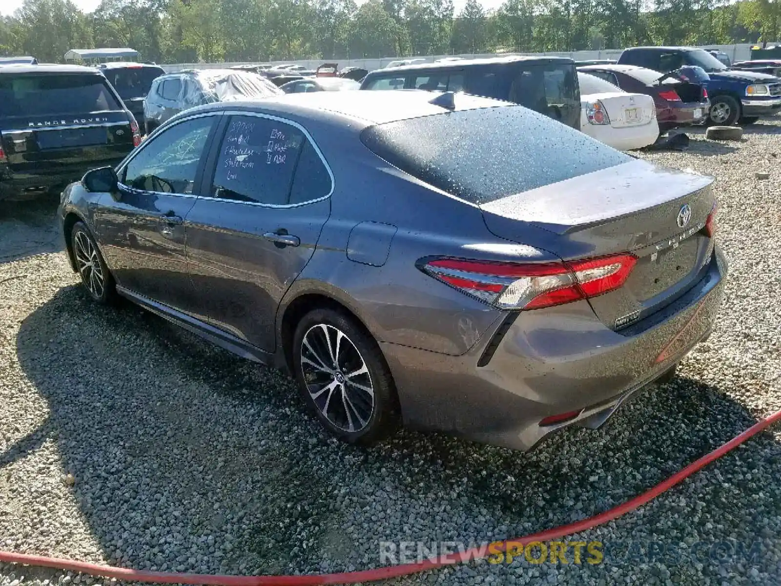 3 Photograph of a damaged car 4T1B11HK0KU810981 TOYOTA CAMRY 2019