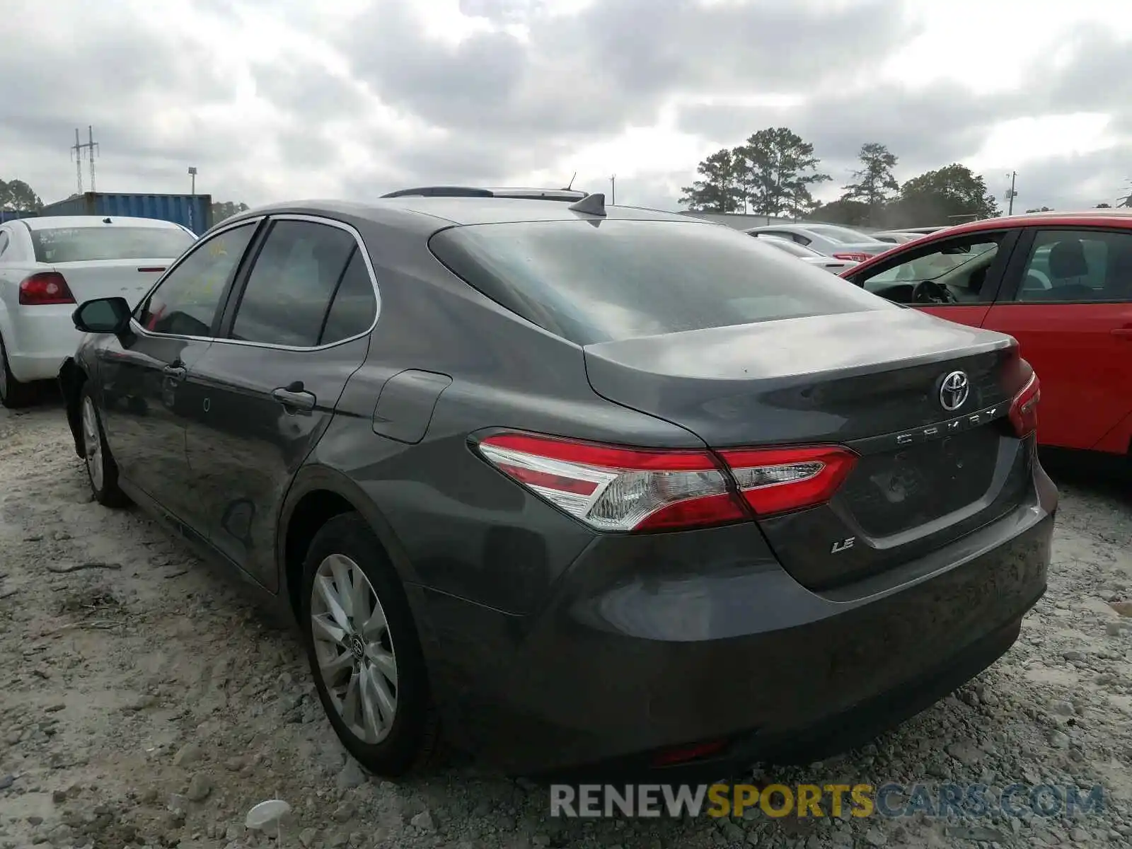 3 Photograph of a damaged car 4T1B11HK0KU812570 TOYOTA CAMRY 2019