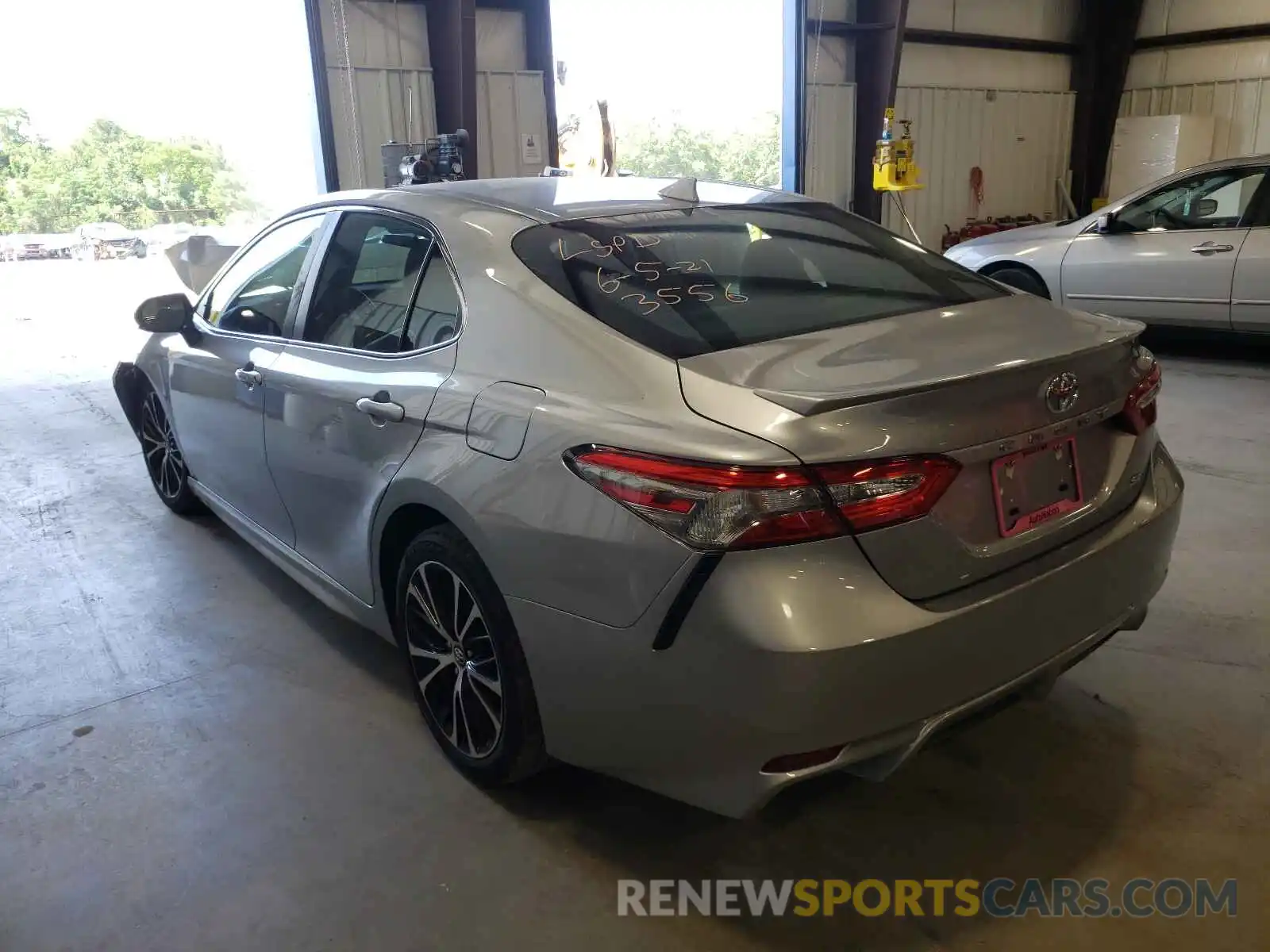 3 Photograph of a damaged car 4T1B11HK0KU813556 TOYOTA CAMRY 2019