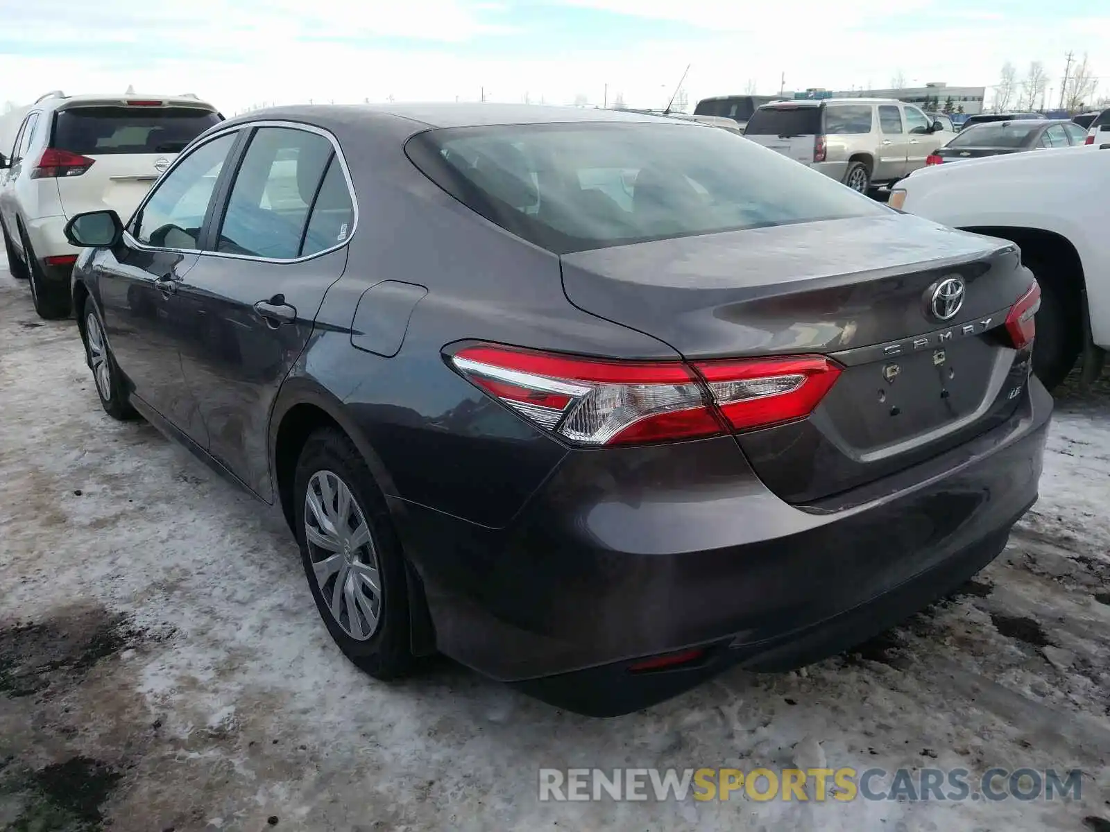 3 Photograph of a damaged car 4T1B11HK0KU815355 TOYOTA CAMRY 2019