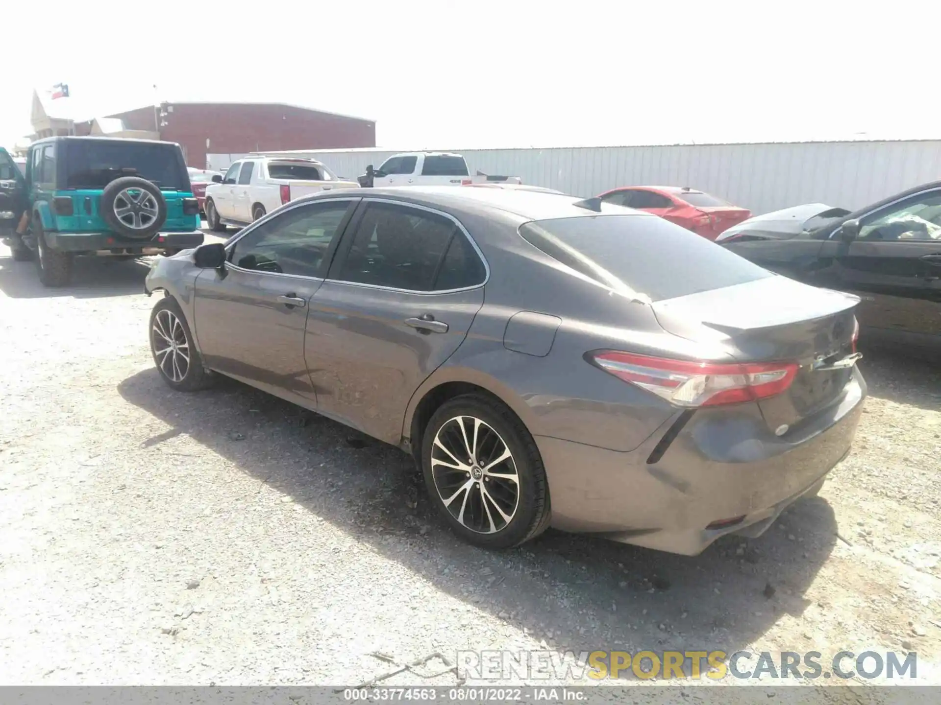 3 Photograph of a damaged car 4T1B11HK0KU816019 TOYOTA CAMRY 2019