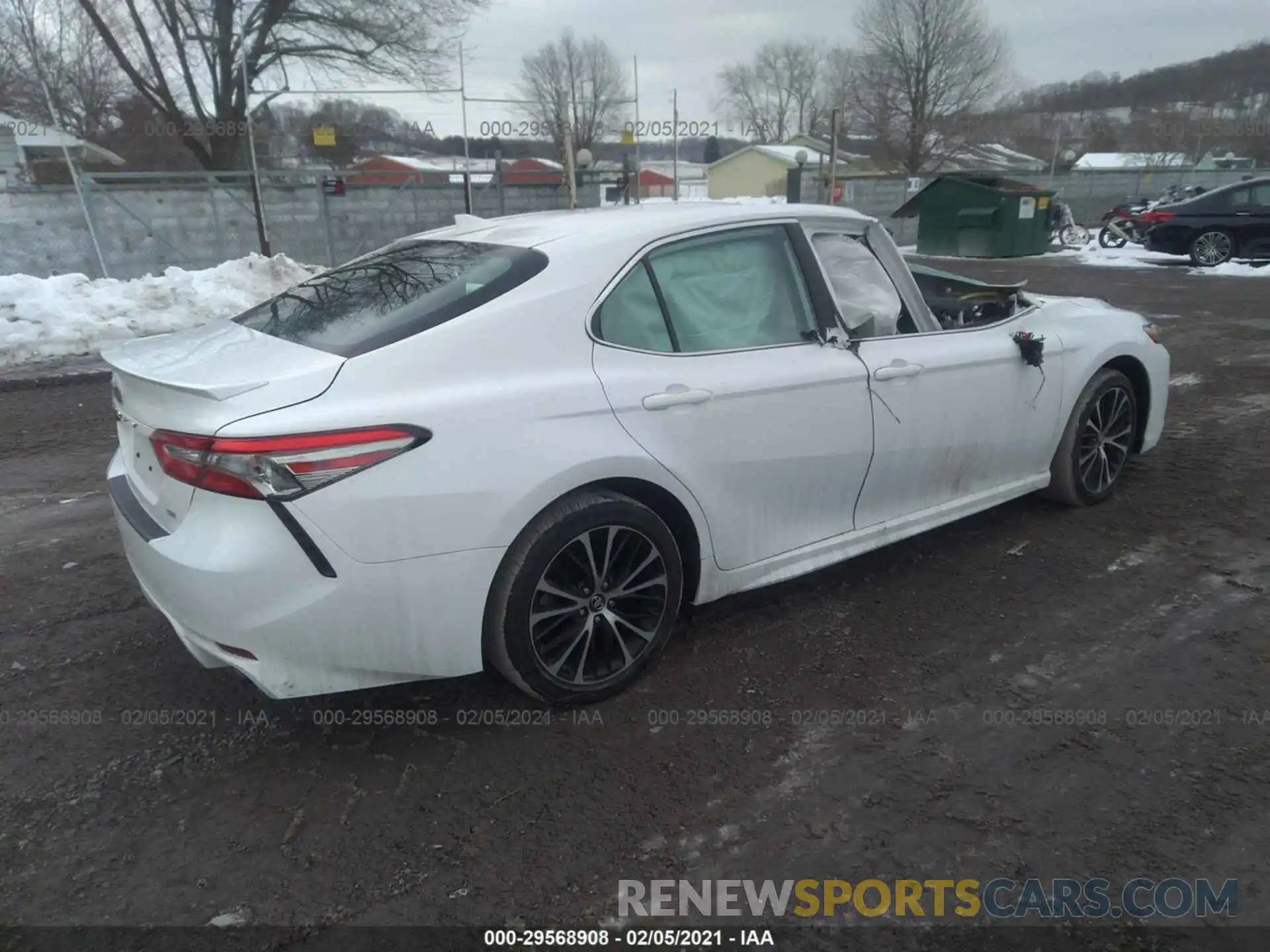 4 Photograph of a damaged car 4T1B11HK0KU816408 TOYOTA CAMRY 2019