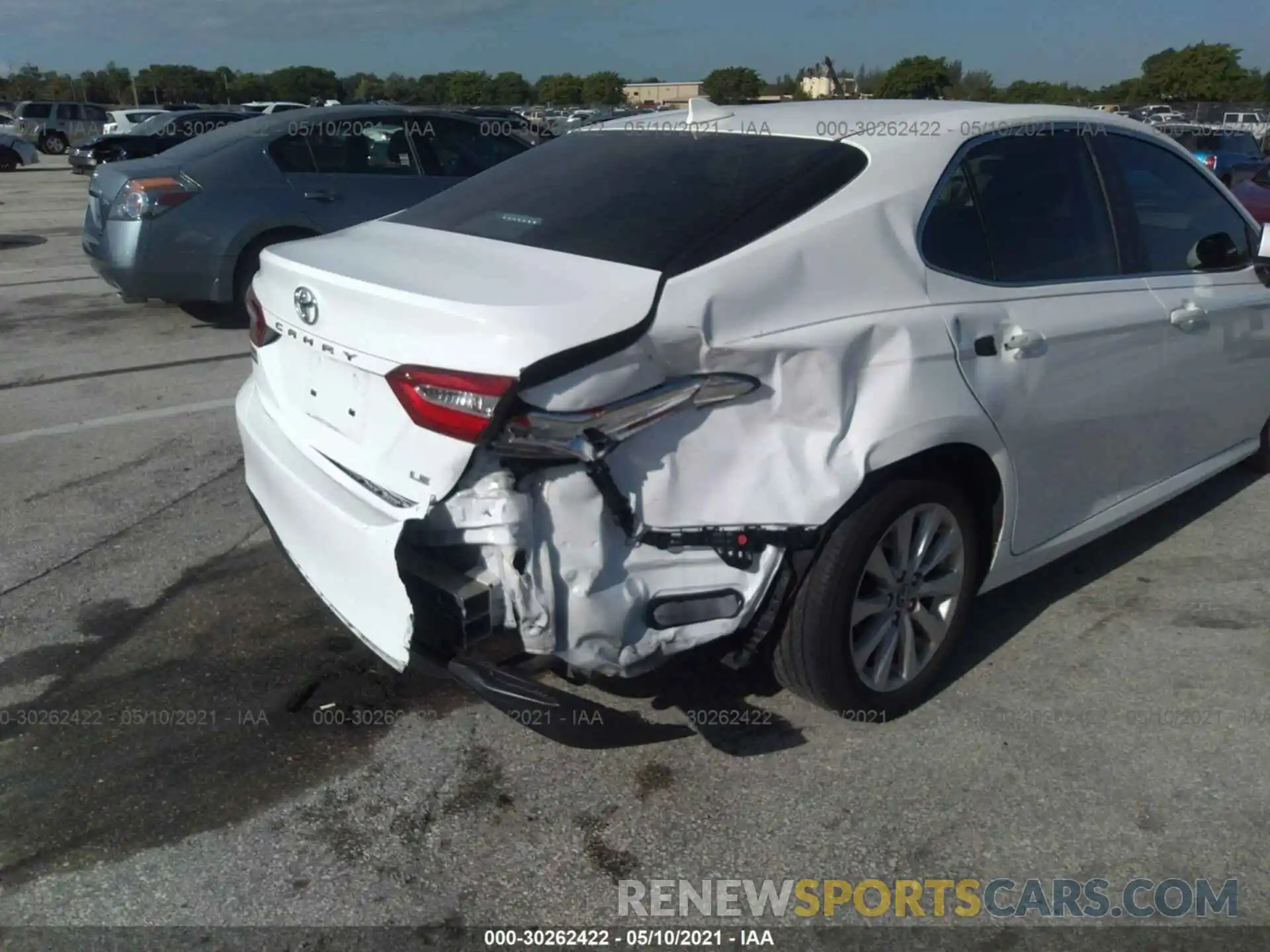 6 Photograph of a damaged car 4T1B11HK0KU816554 TOYOTA CAMRY 2019