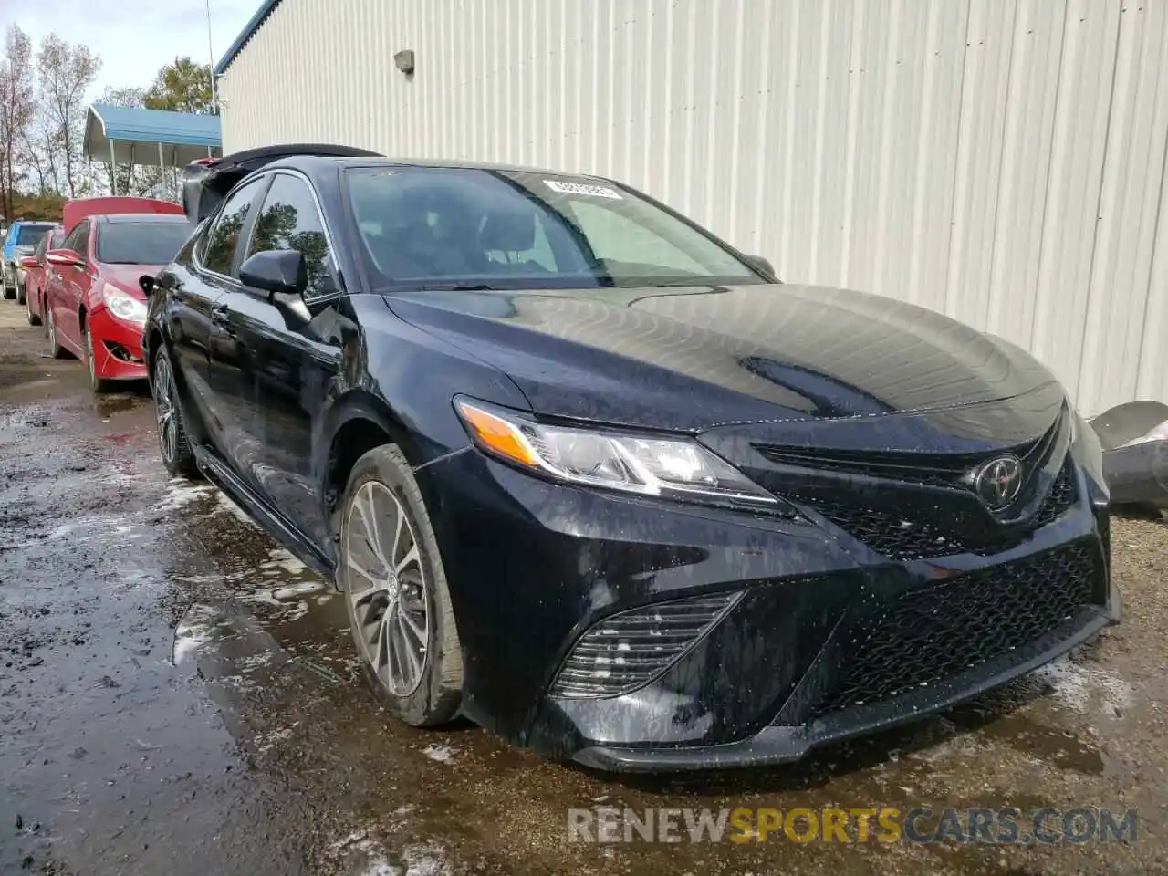 1 Photograph of a damaged car 4T1B11HK0KU817364 TOYOTA CAMRY 2019