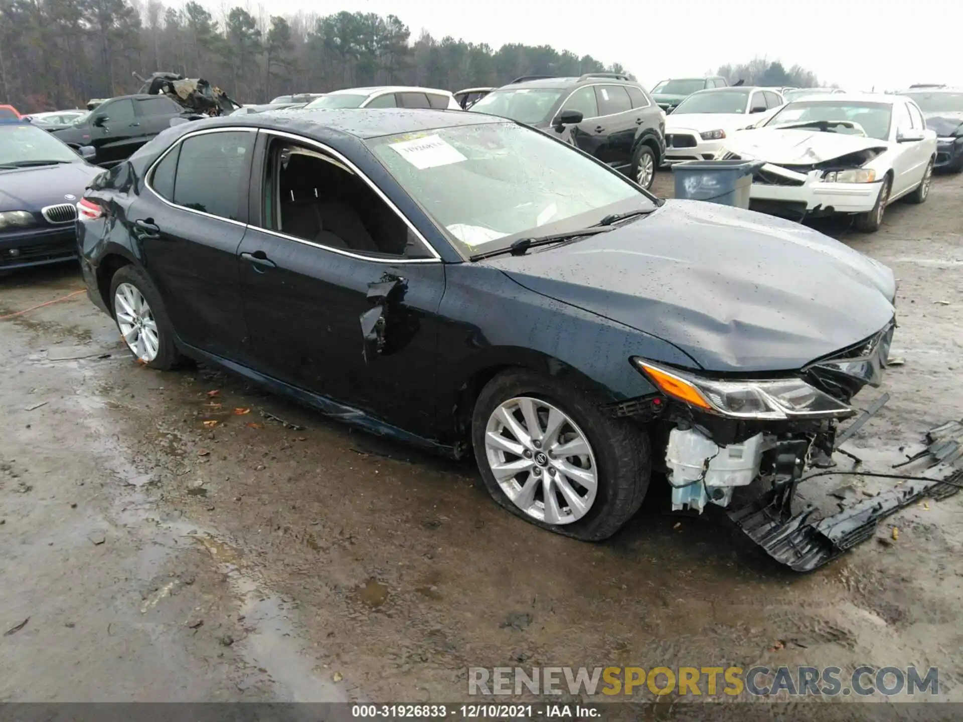 1 Photograph of a damaged car 4T1B11HK0KU817378 TOYOTA CAMRY 2019