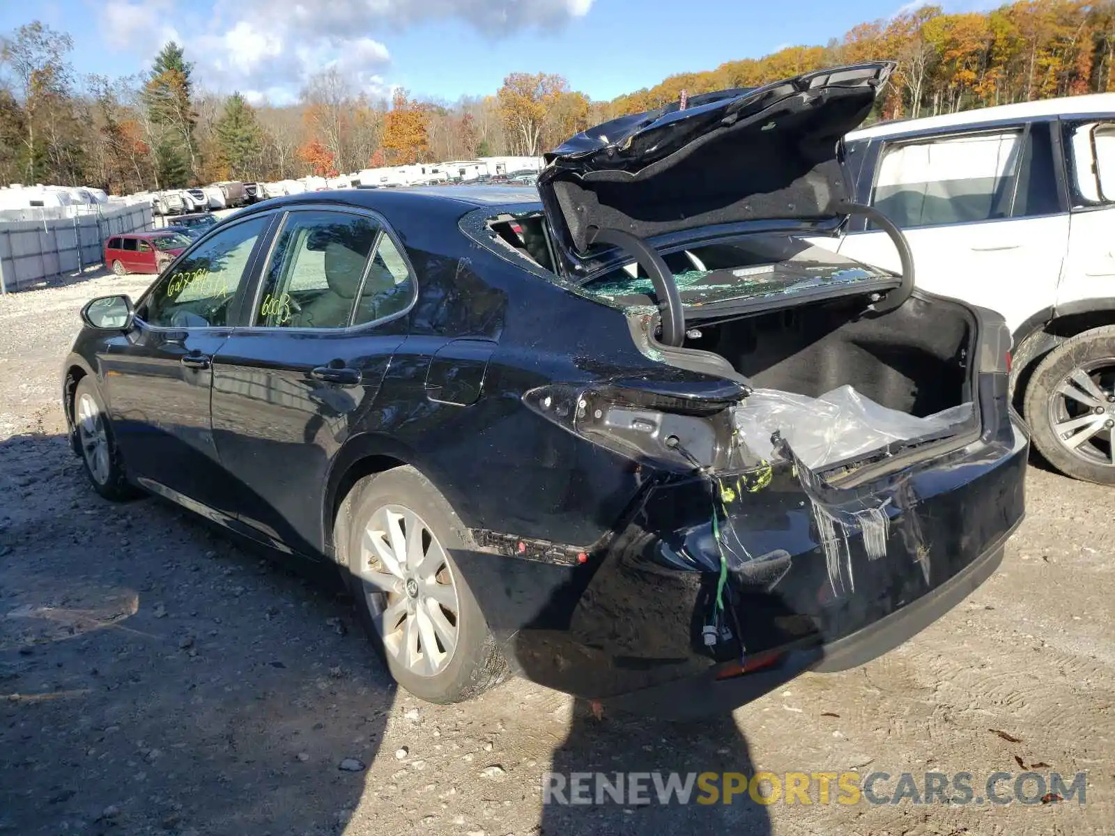 3 Photograph of a damaged car 4T1B11HK0KU818093 TOYOTA CAMRY 2019