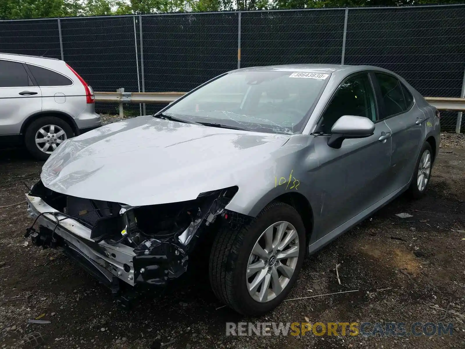 2 Photograph of a damaged car 4T1B11HK0KU820846 TOYOTA CAMRY 2019