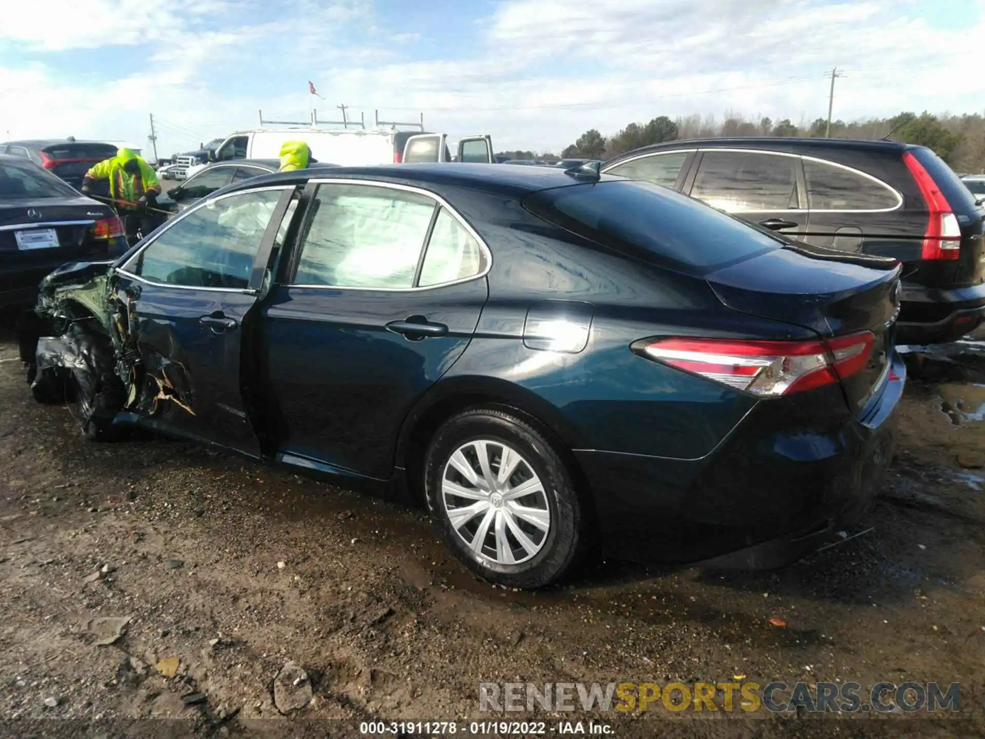 3 Photograph of a damaged car 4T1B11HK0KU823181 TOYOTA CAMRY 2019