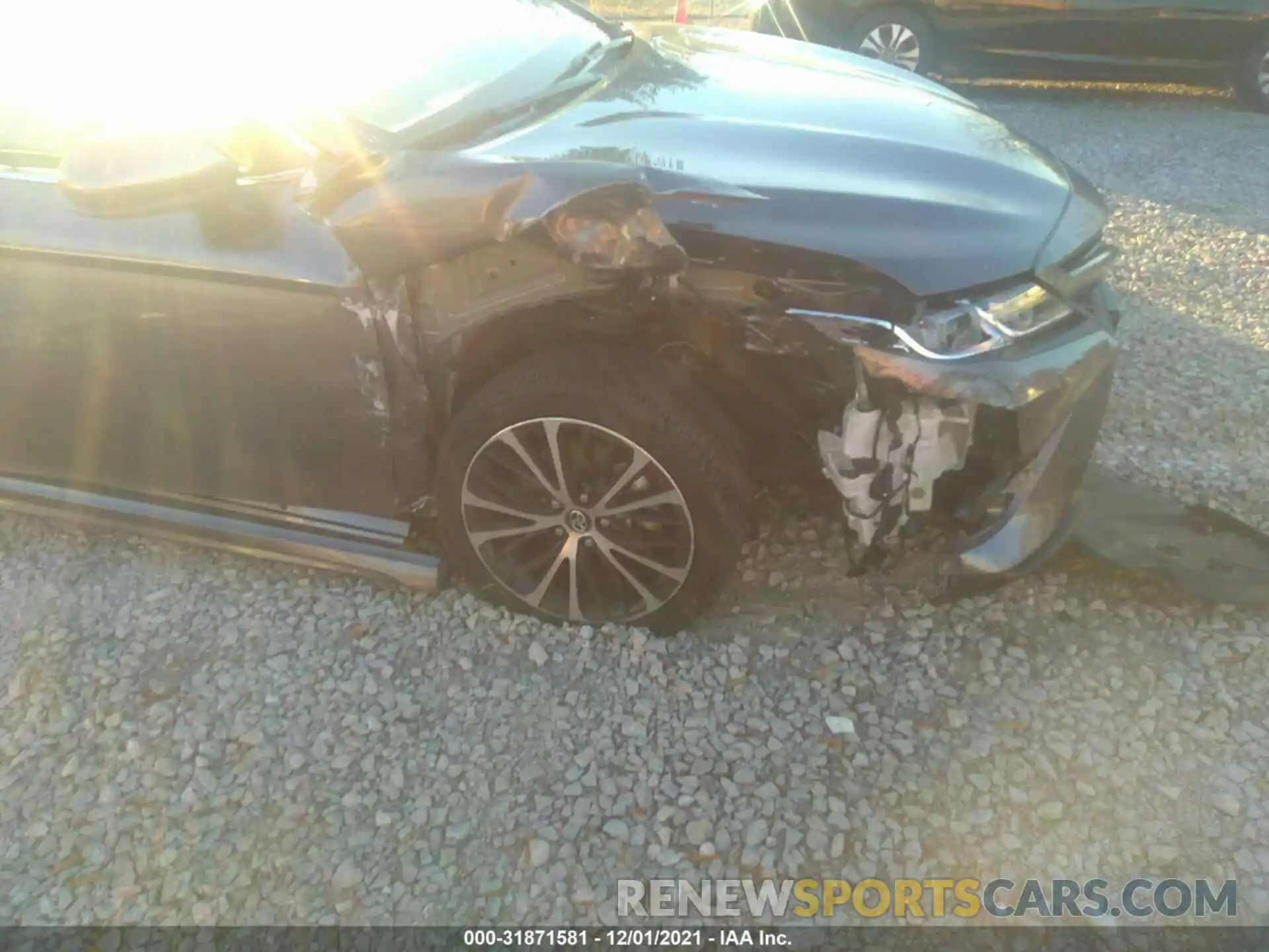 6 Photograph of a damaged car 4T1B11HK0KU825321 TOYOTA CAMRY 2019