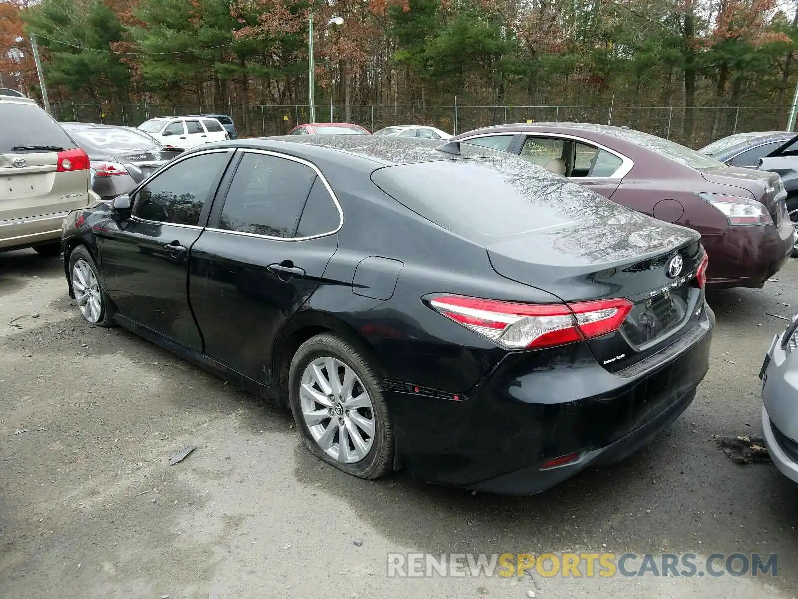 3 Photograph of a damaged car 4T1B11HK0KU825397 TOYOTA CAMRY 2019