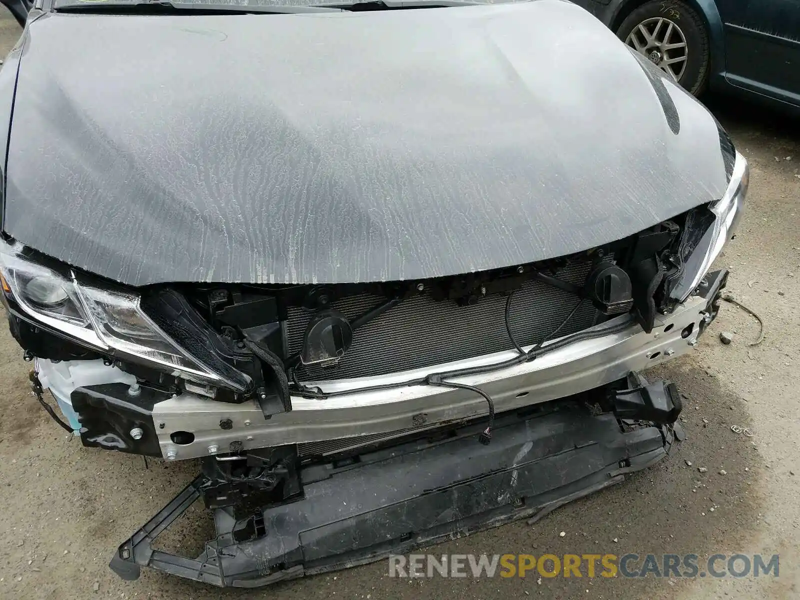 9 Photograph of a damaged car 4T1B11HK0KU825397 TOYOTA CAMRY 2019