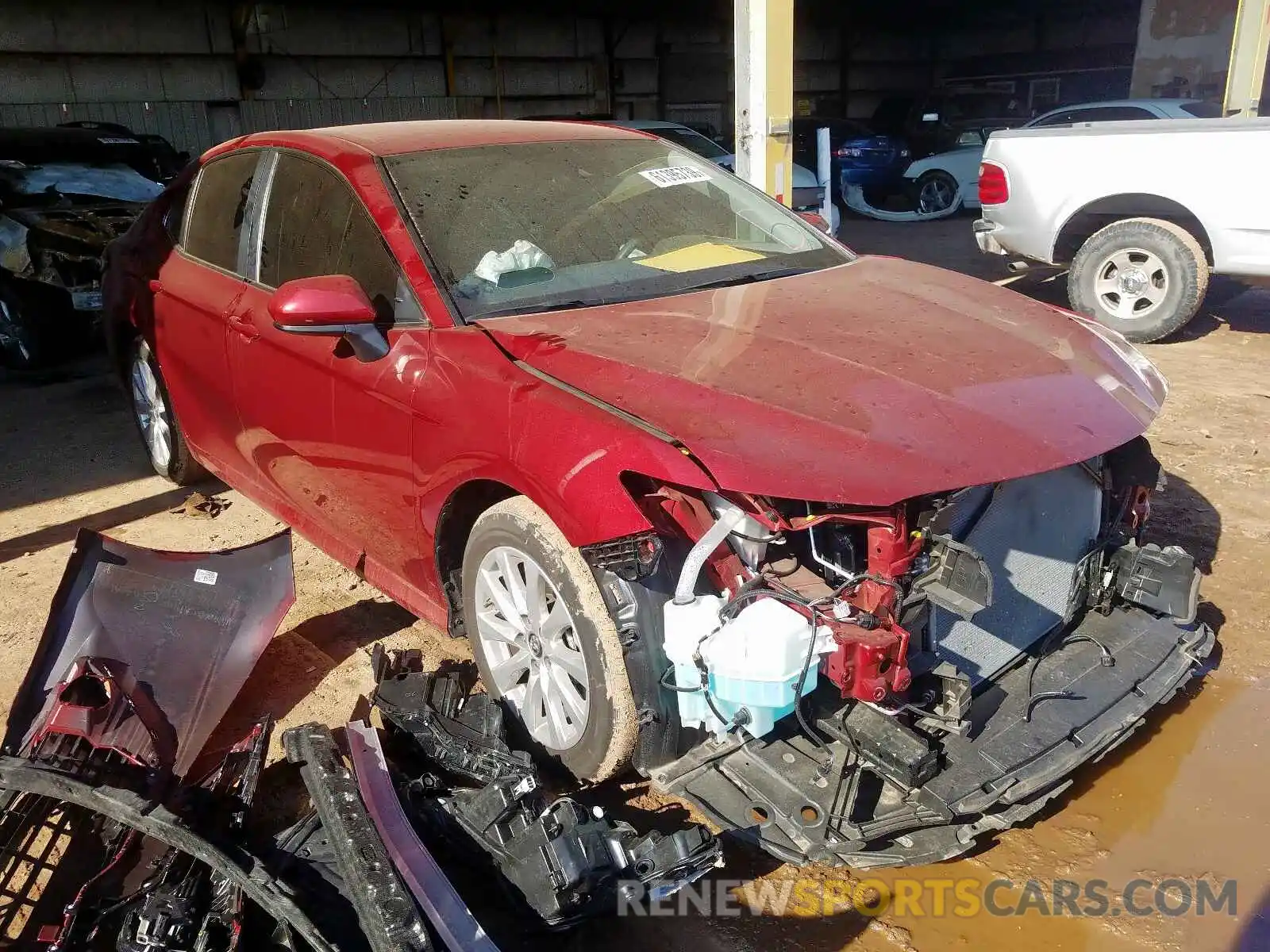 1 Photograph of a damaged car 4T1B11HK0KU825867 TOYOTA CAMRY 2019