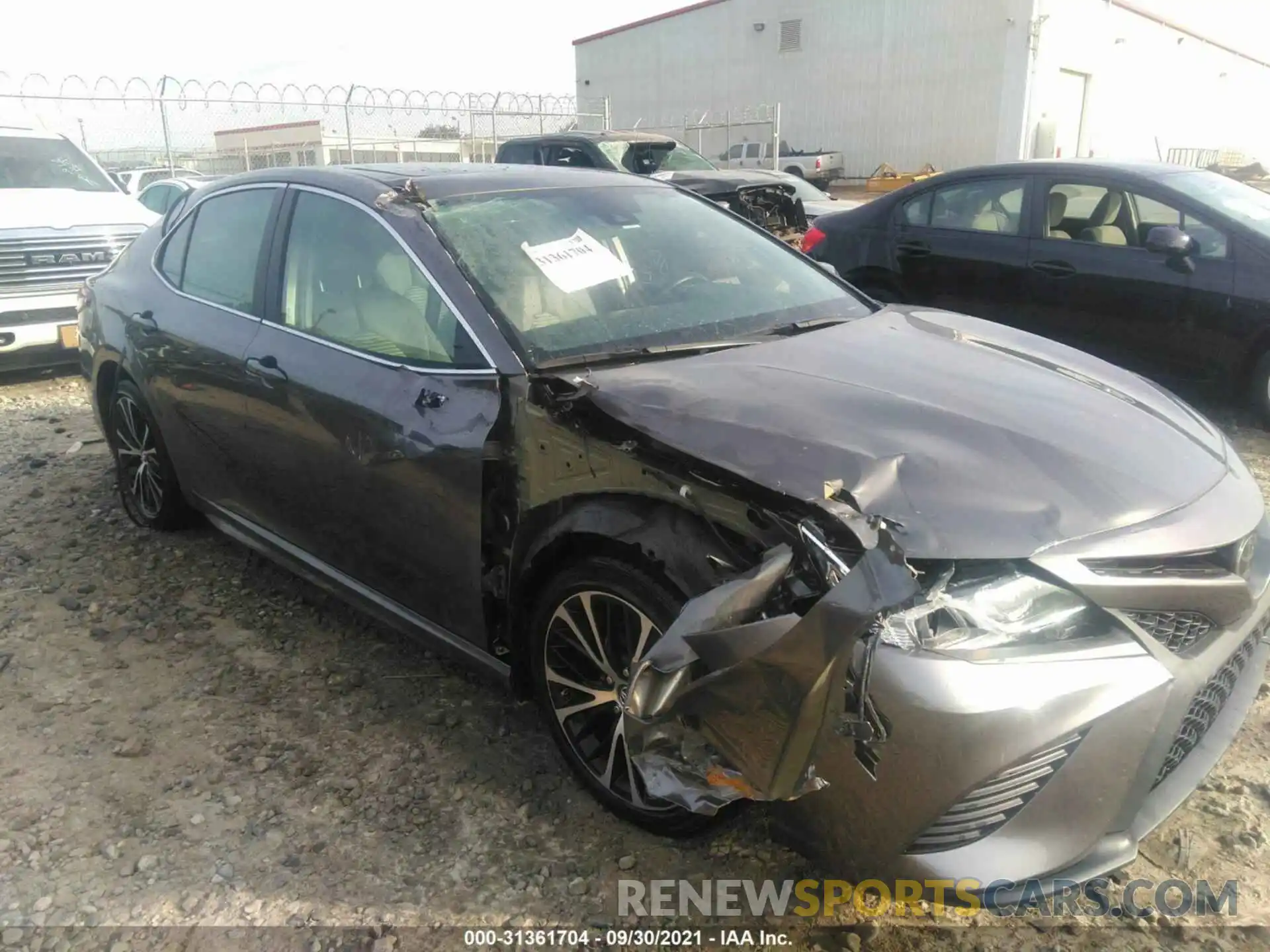 6 Photograph of a damaged car 4T1B11HK0KU827439 TOYOTA CAMRY 2019