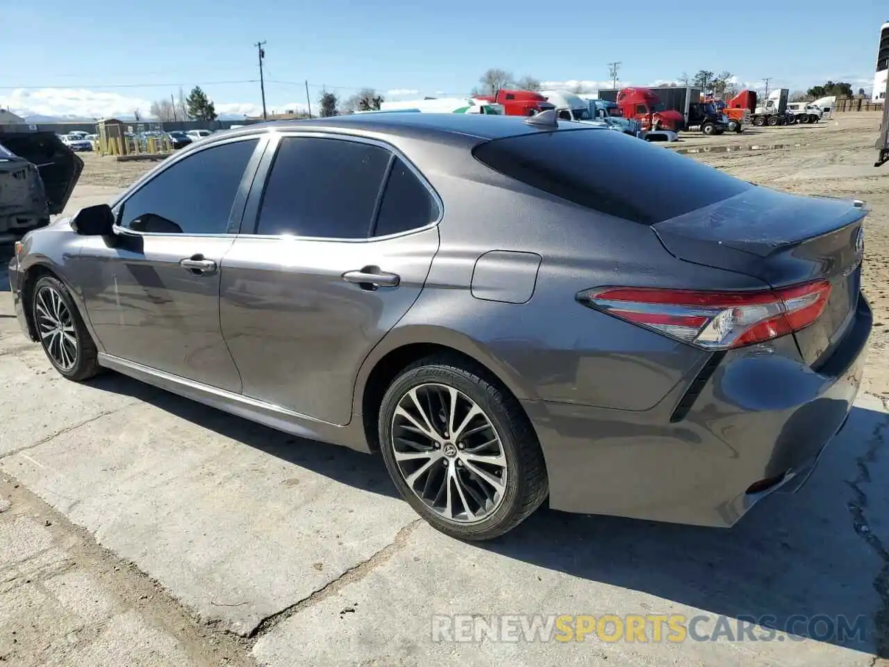 2 Photograph of a damaged car 4T1B11HK0KU827831 TOYOTA CAMRY 2019