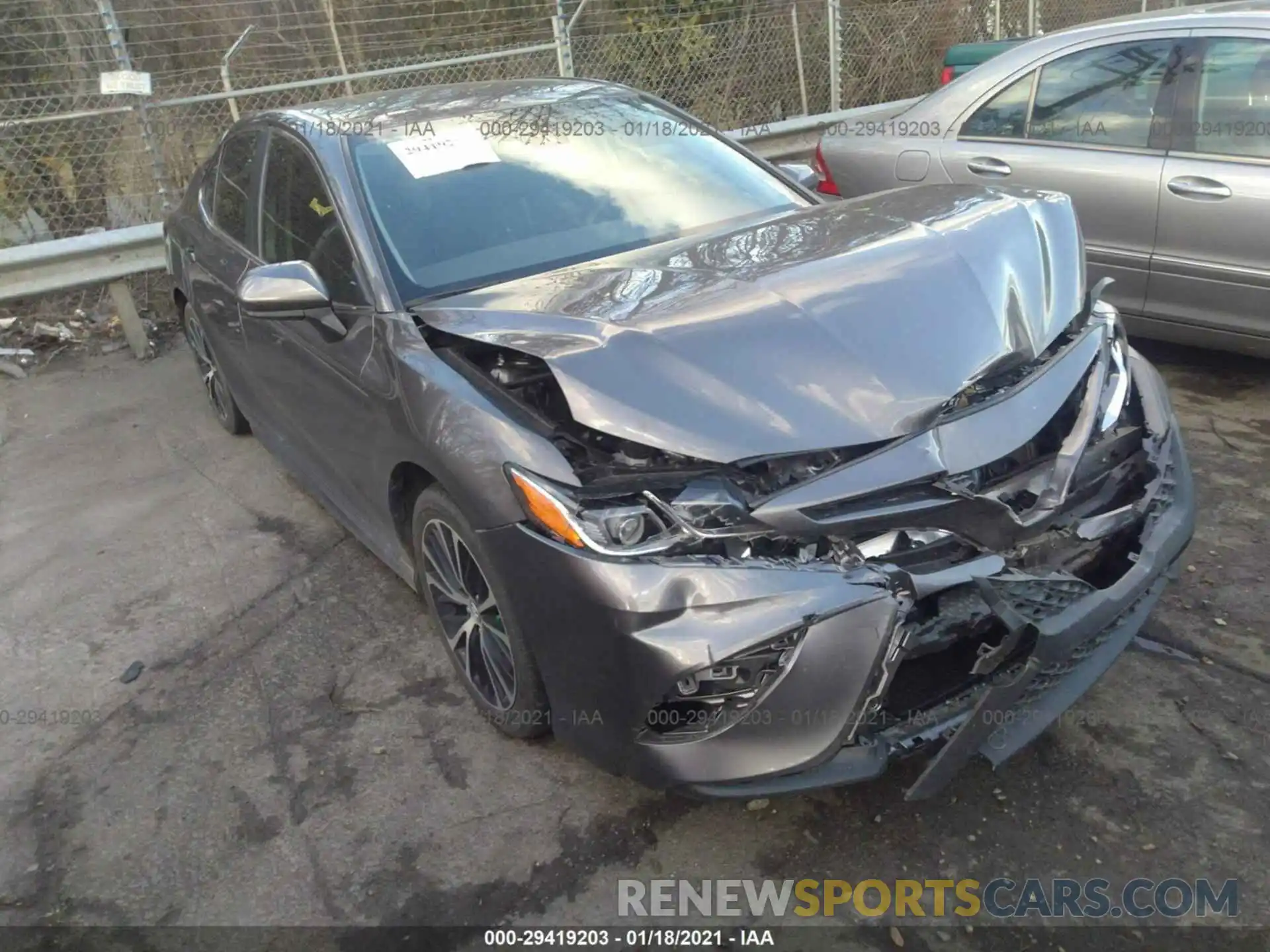 1 Photograph of a damaged car 4T1B11HK0KU828008 TOYOTA CAMRY 2019