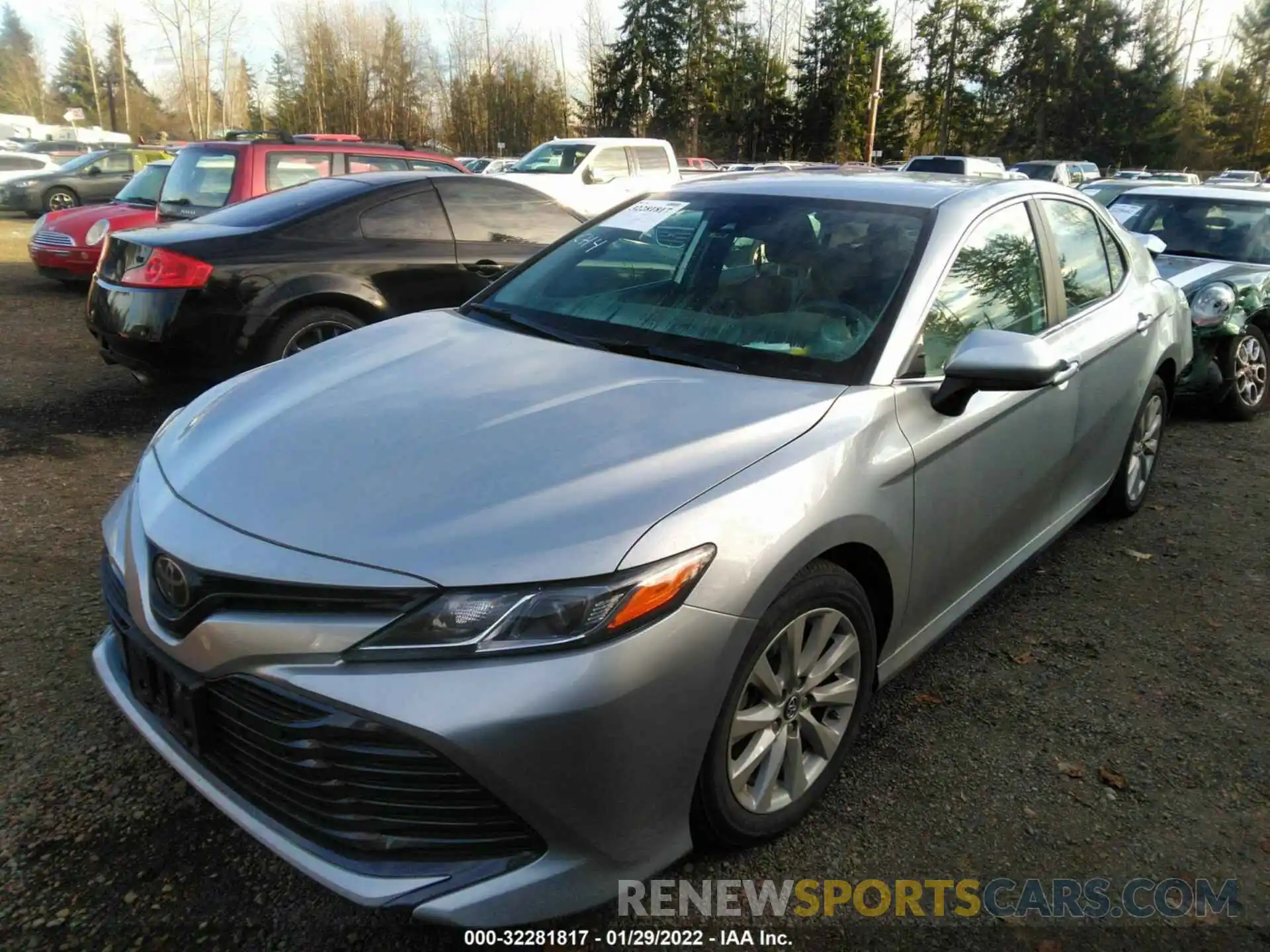 2 Photograph of a damaged car 4T1B11HK0KU828090 TOYOTA CAMRY 2019